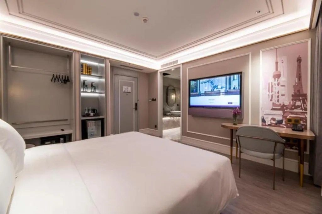 Bed in Mercure Shanghai Xujiahui South