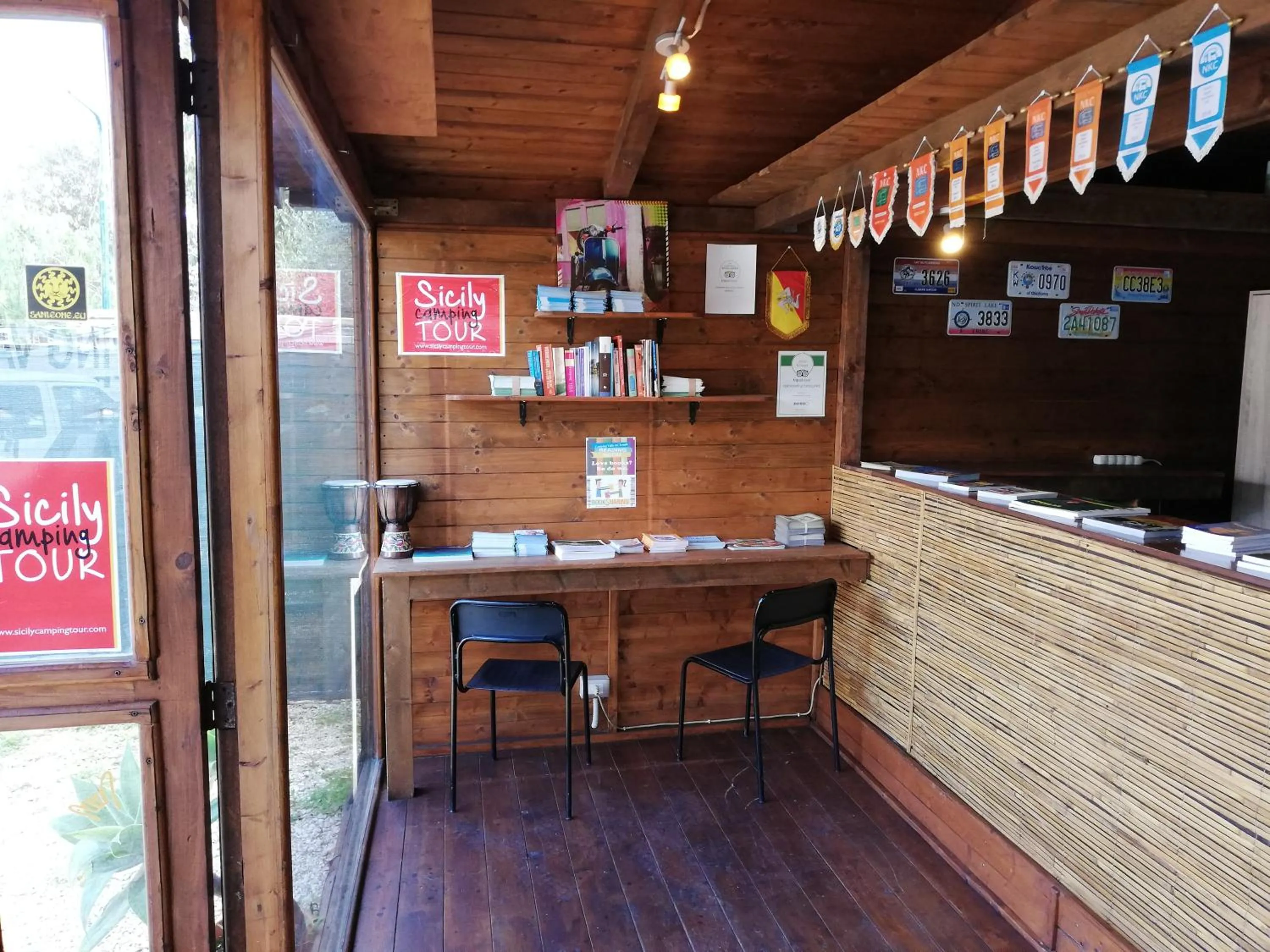 Library in Camping Valle dei Templi