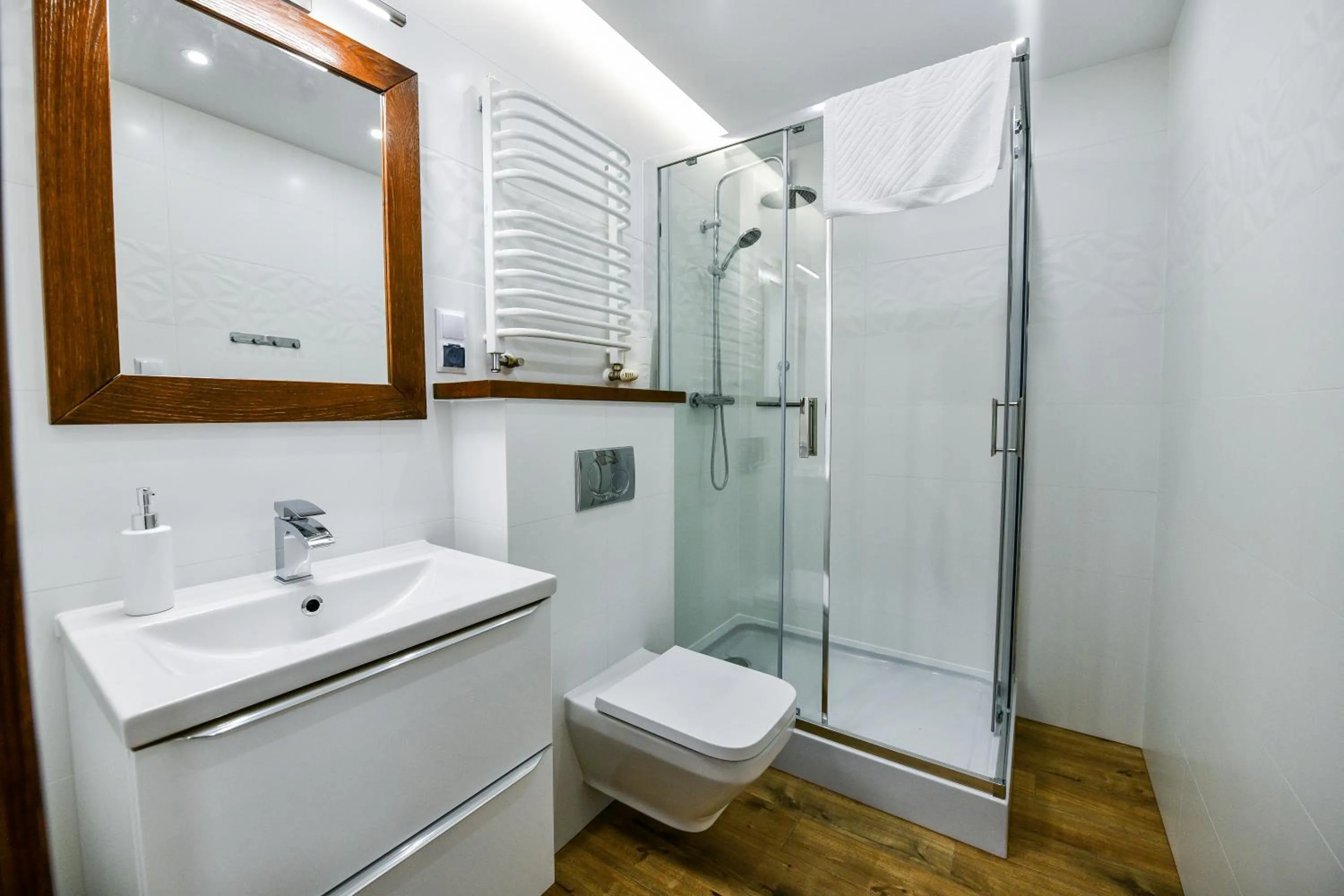Toilet in RentPlanet - Apartamenty Bulwary Słowackiego