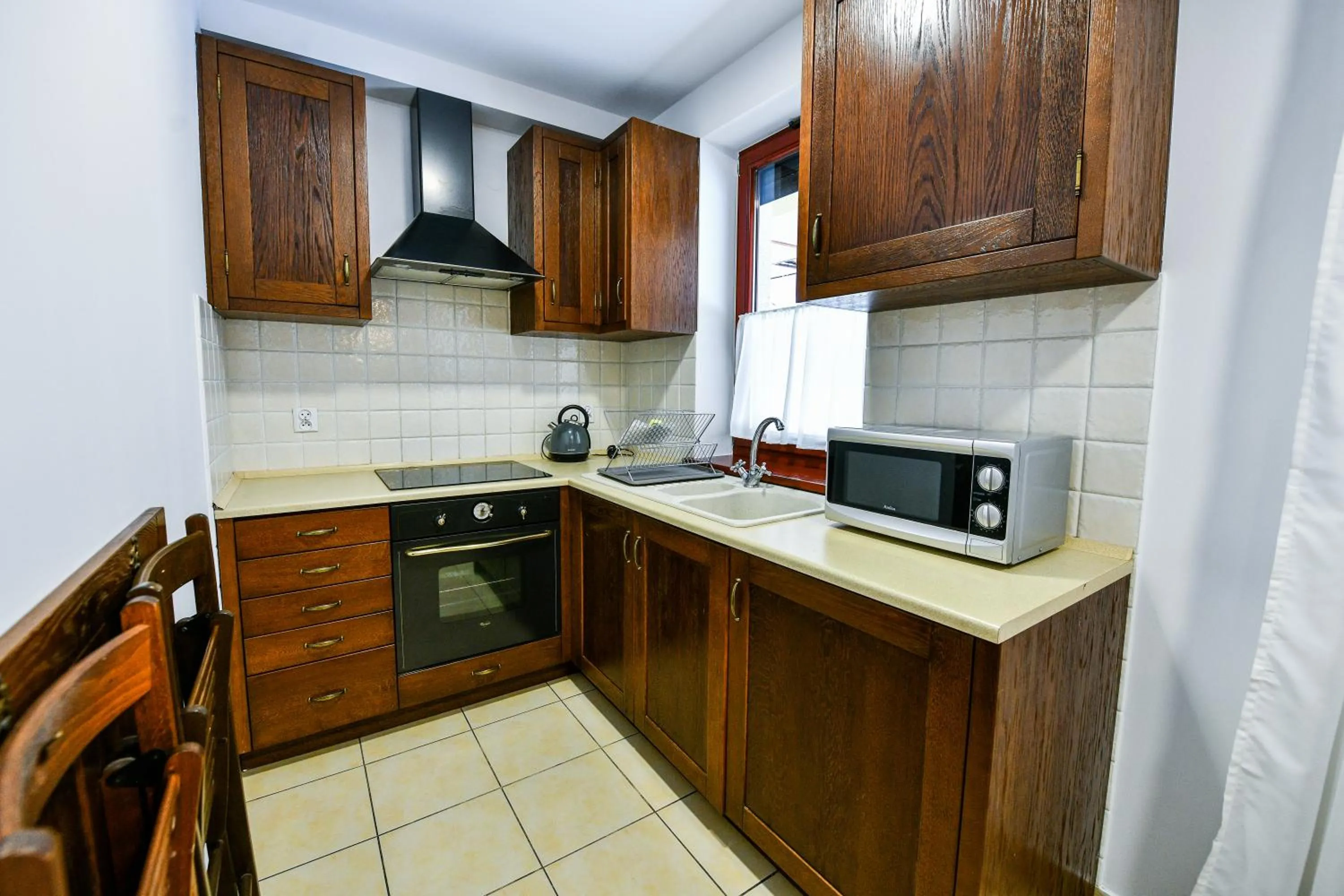 Kitchen or kitchenette in RentPlanet - Apartamenty Bulwary Słowackiego