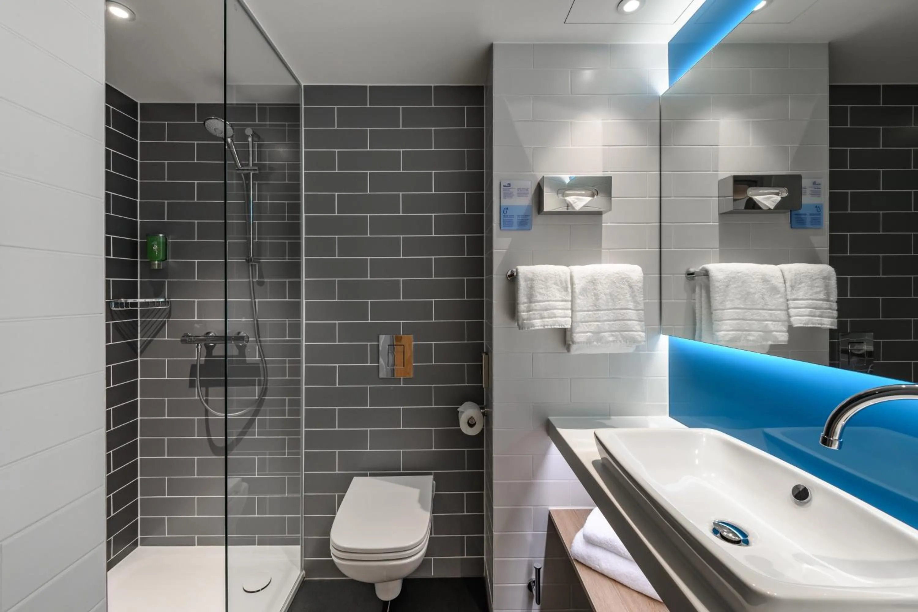 Bathroom in Holiday Inn Express Göttingen by IHG