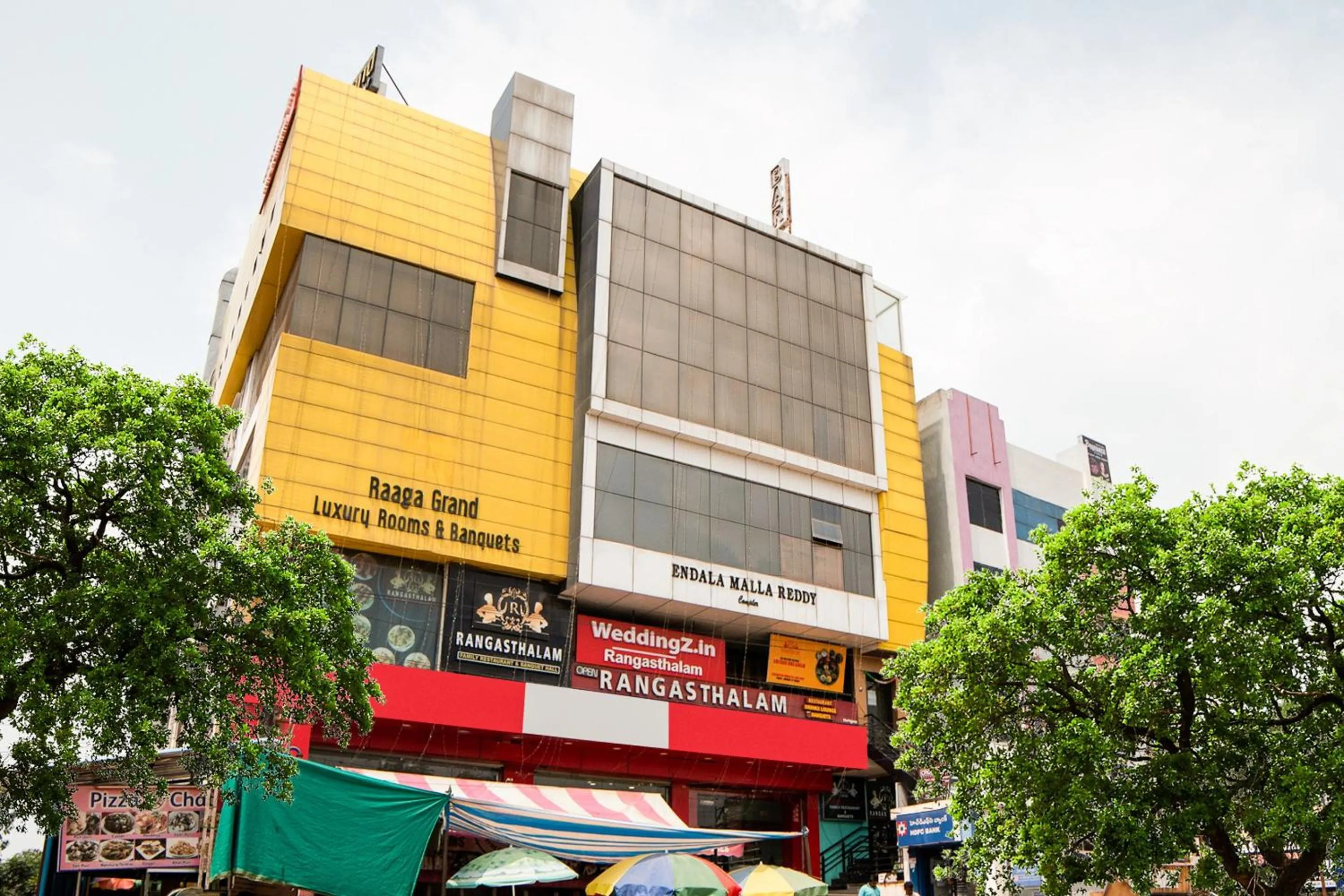 Facade/entrance in Super Capital O Raaga Grand