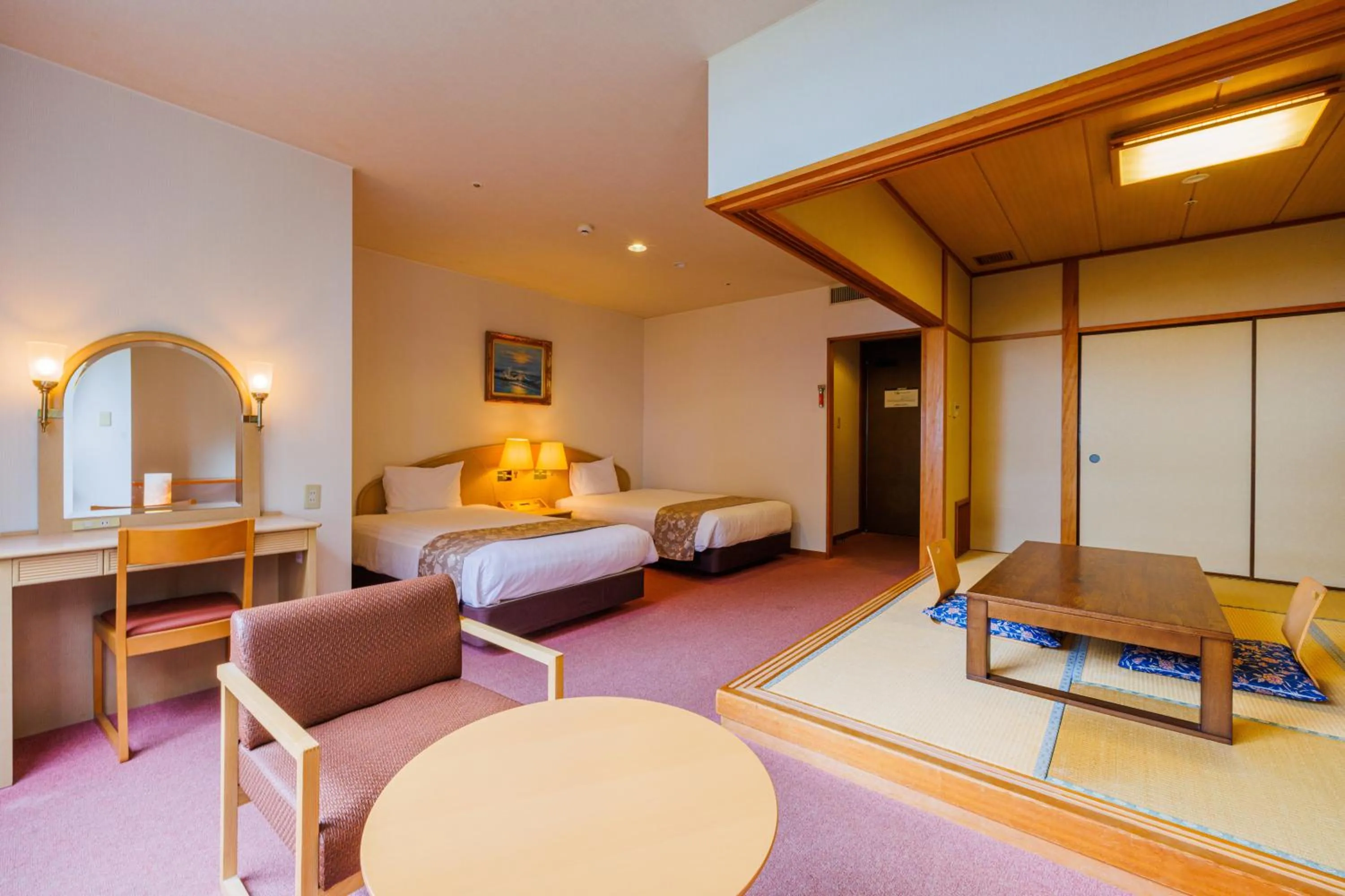 Photo of the whole room, Bed in KAMENOI HOTEL Itako