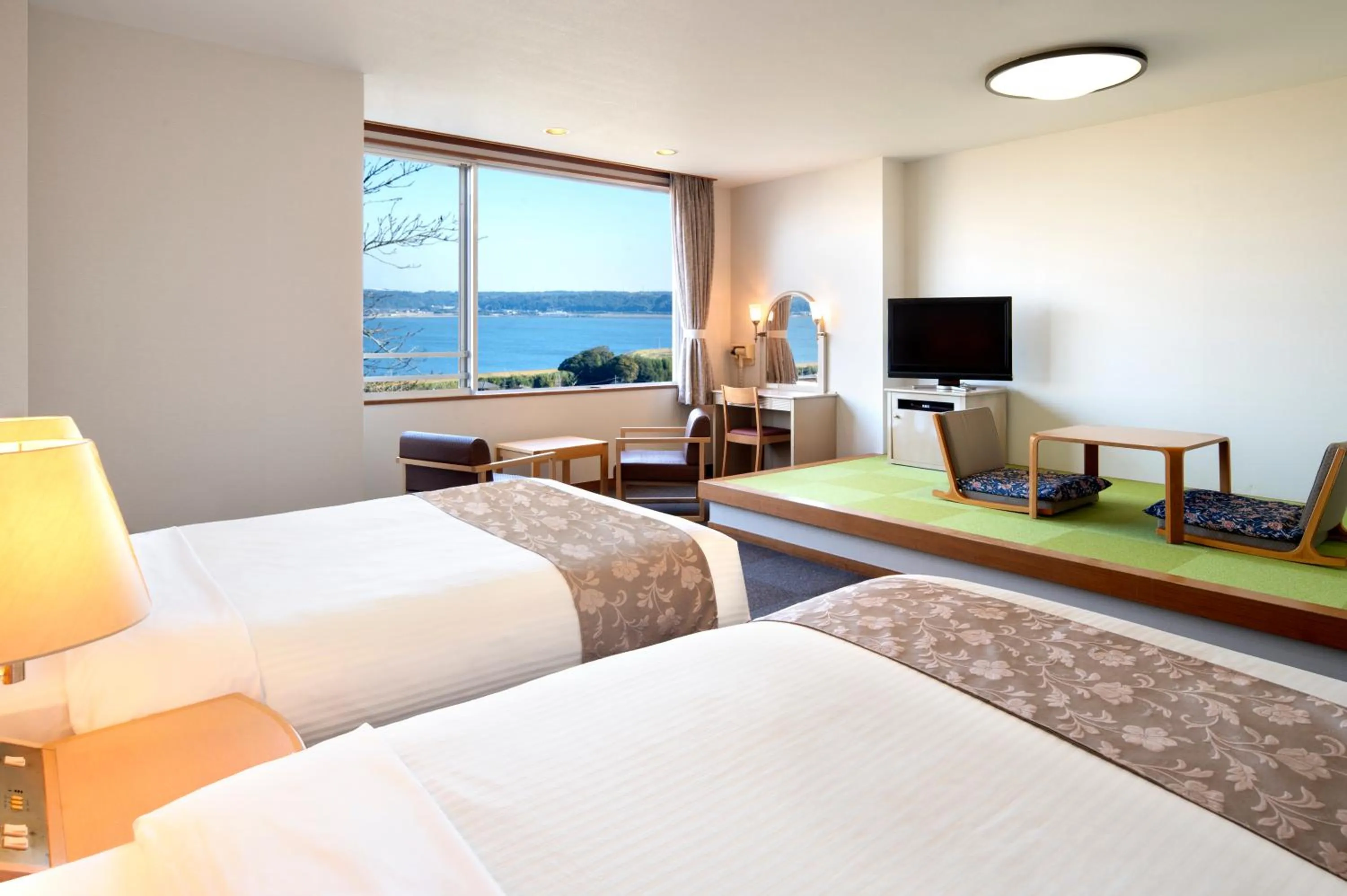 Photo of the whole room, Bed in KAMENOI HOTEL Itako