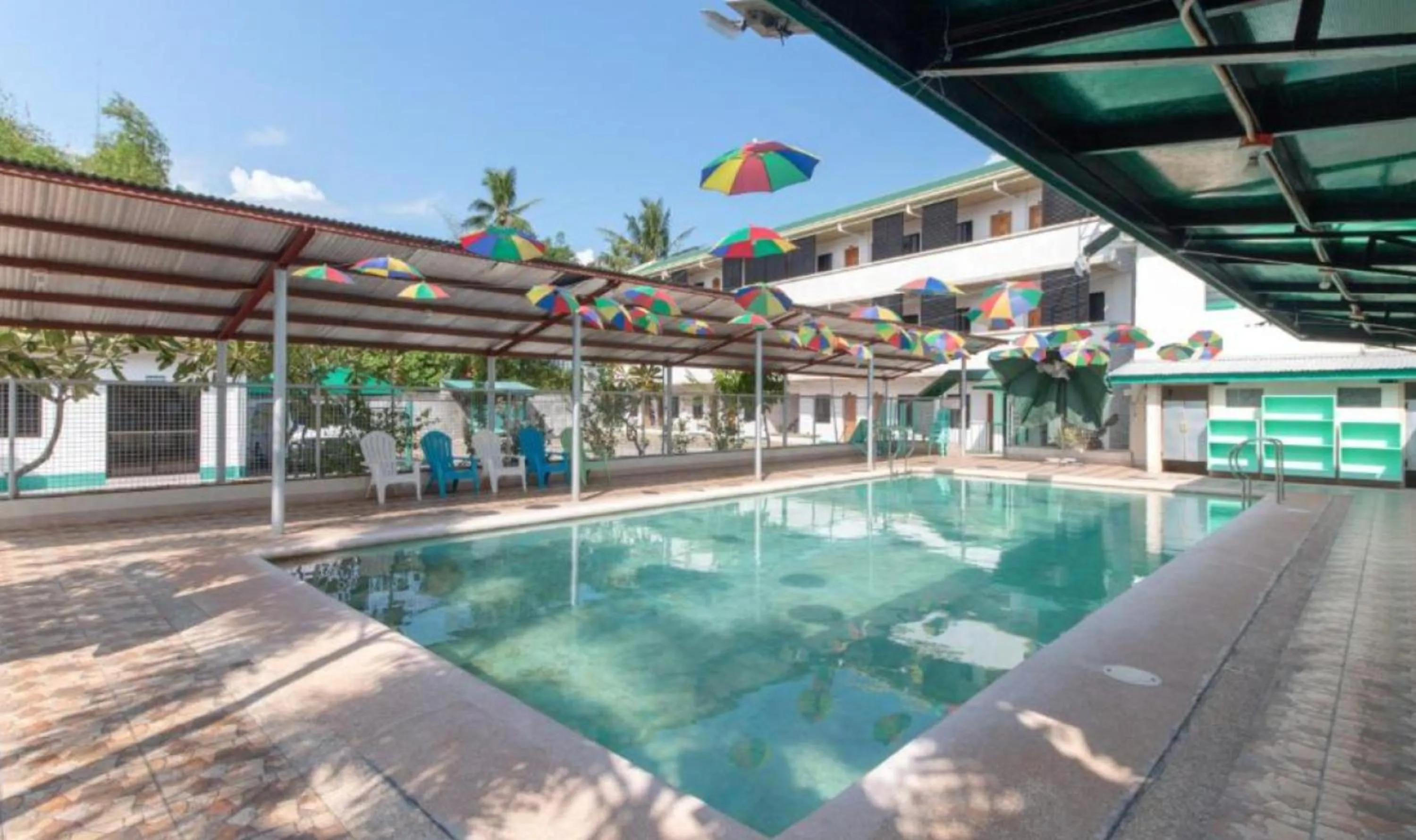 Swimming pool in RedDoorz @ Picas Sagkahan Tacloban