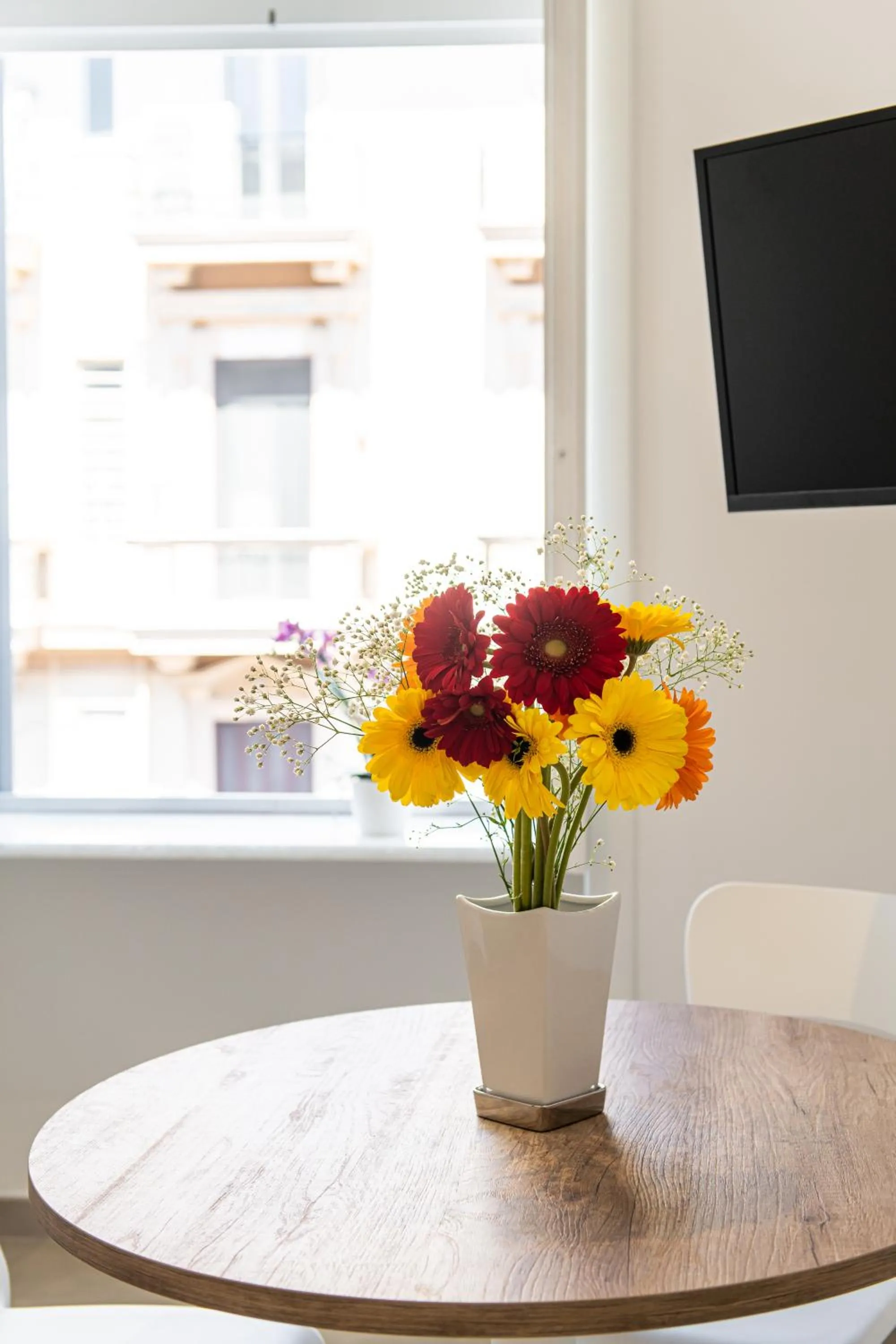 TV and multimedia in Lux Caracciolo