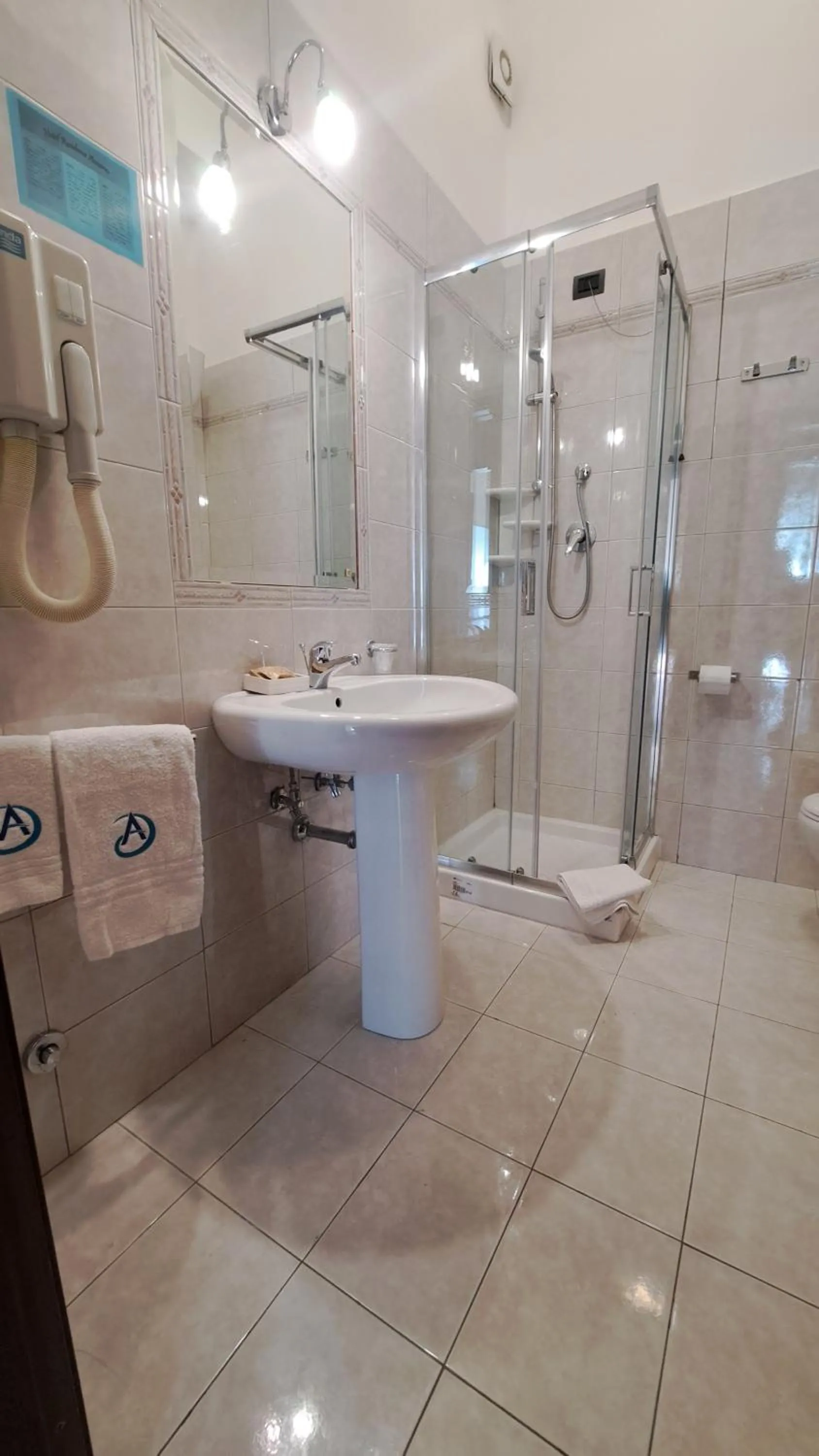 Bathroom in Hotel Azzurro