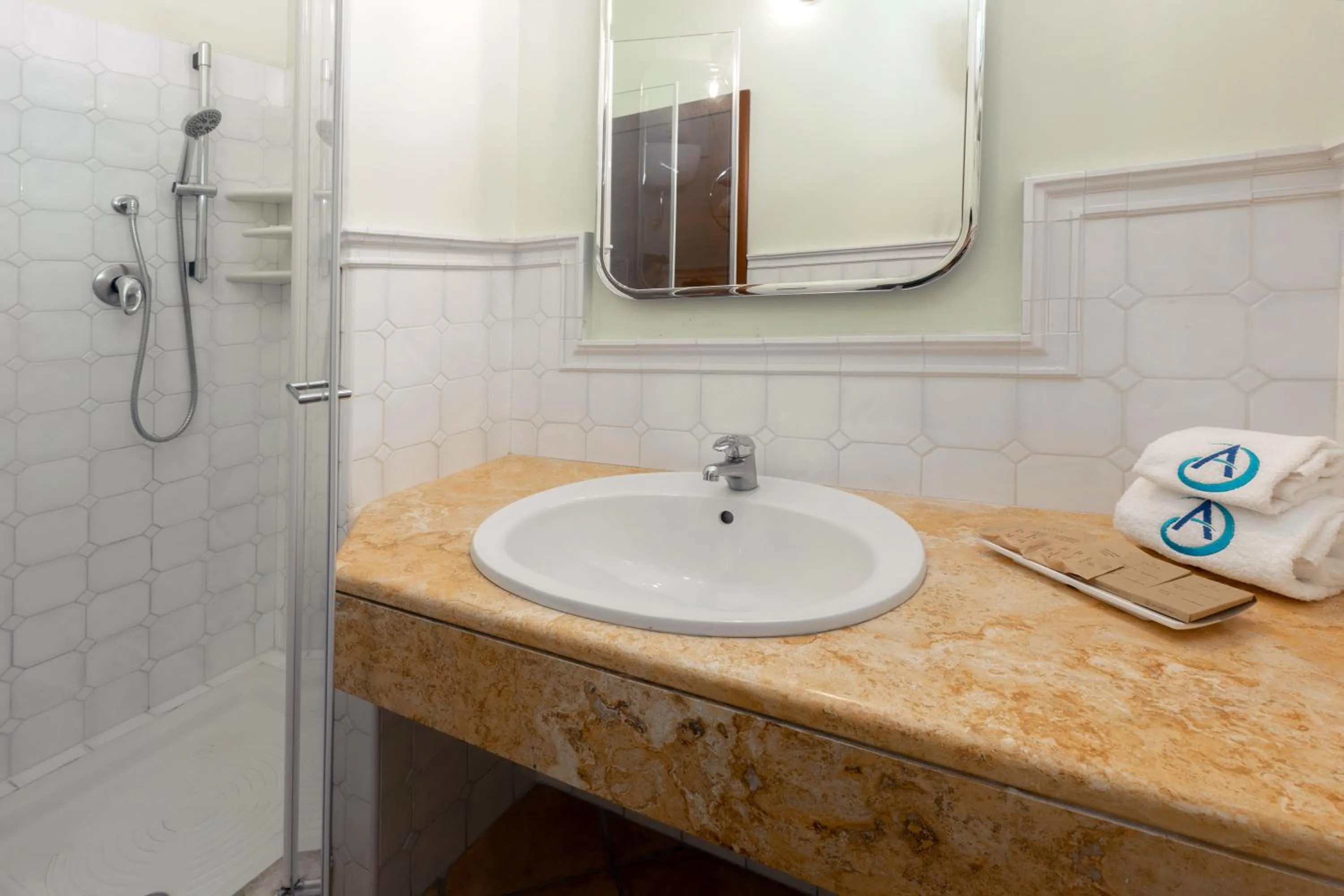 Bathroom in Hotel Azzurro