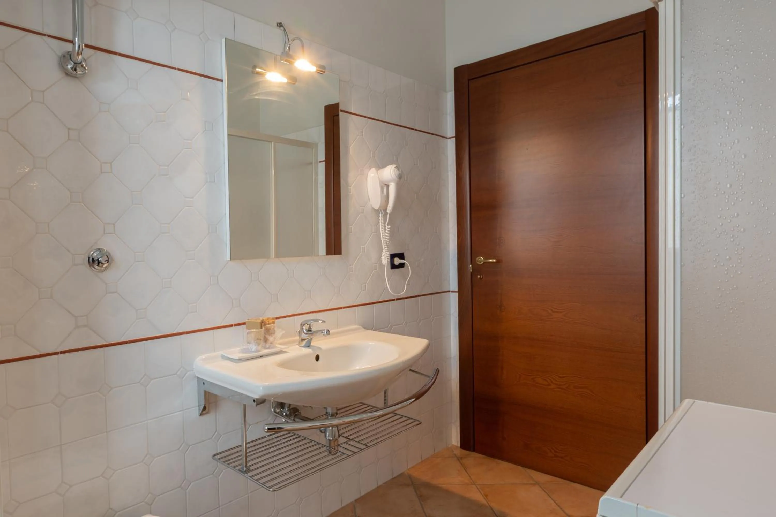 Bathroom in Hotel Azzurro
