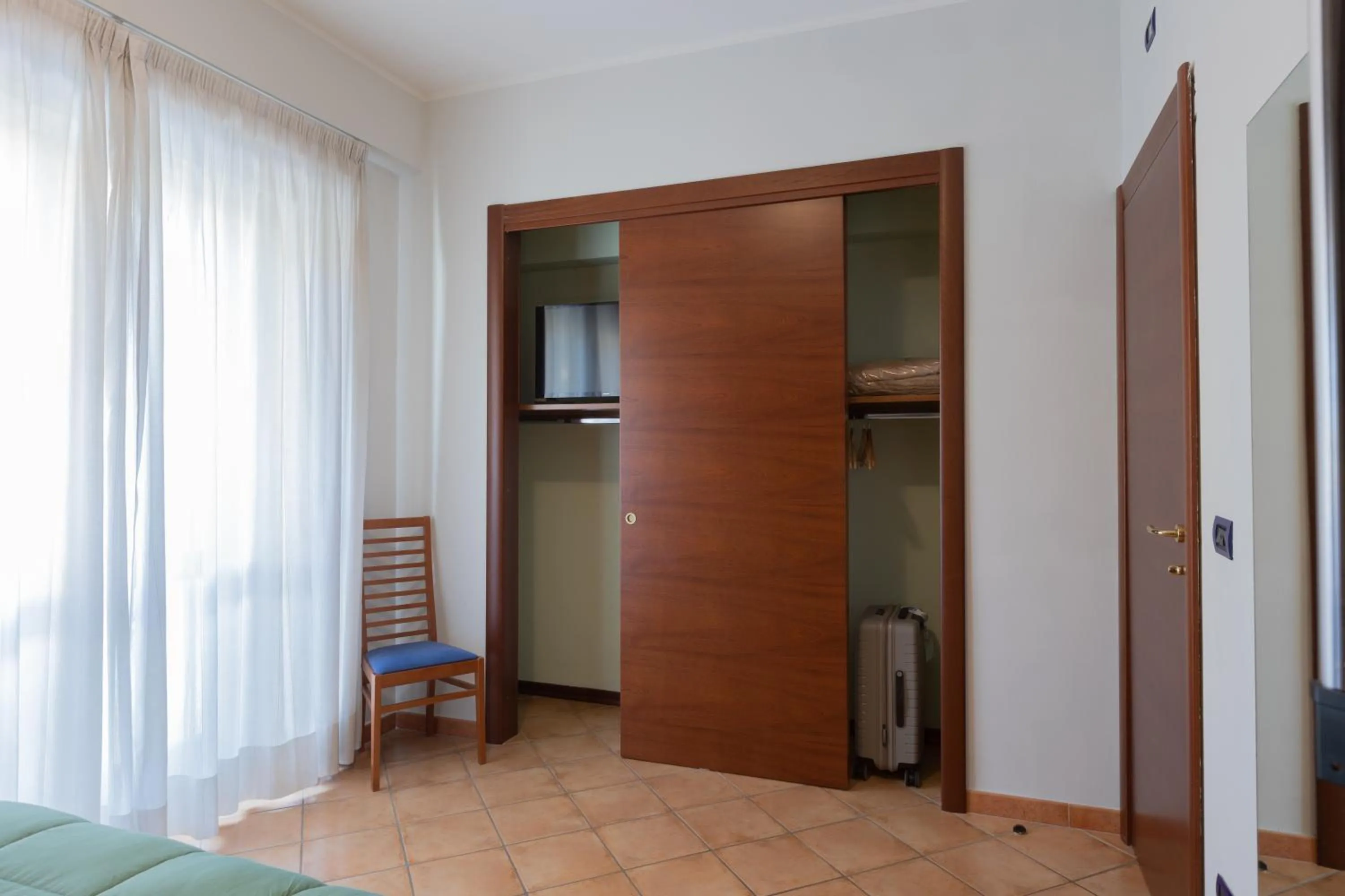 wardrobe in Hotel Azzurro