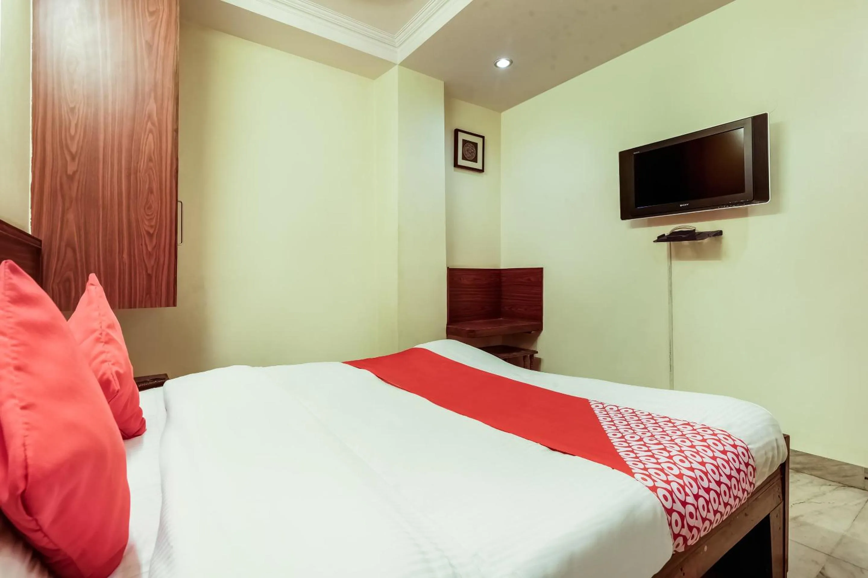 Bedroom, Bed in SPOT ON Hotel Kabila