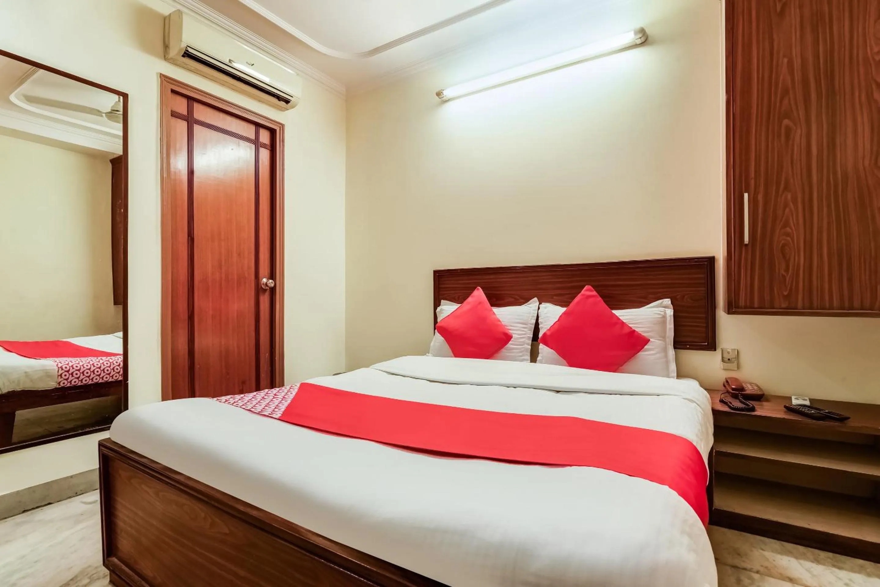 Bedroom, Bed in SPOT ON Hotel Kabila