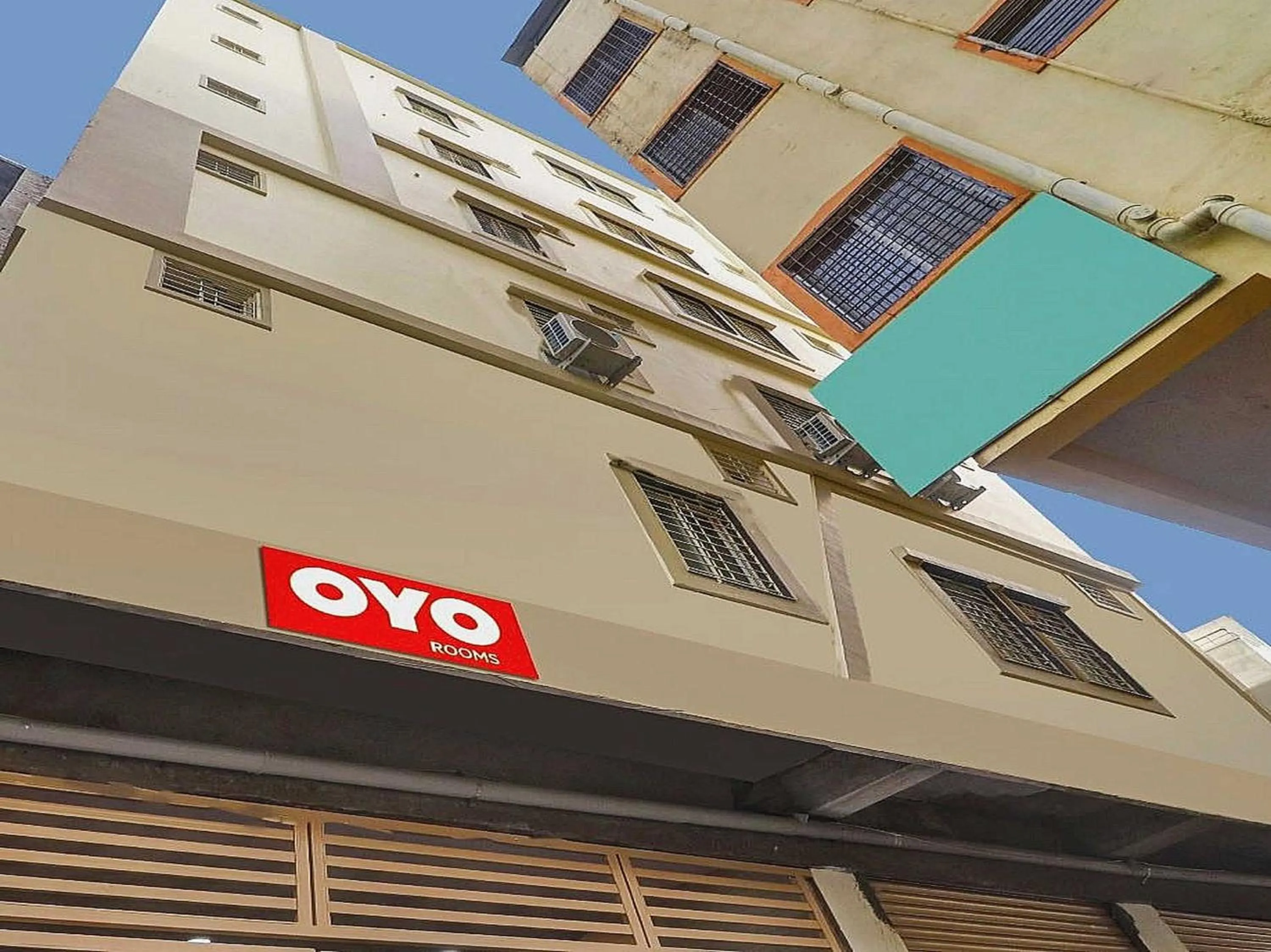 Facade/entrance in Hotel O Lal Residency