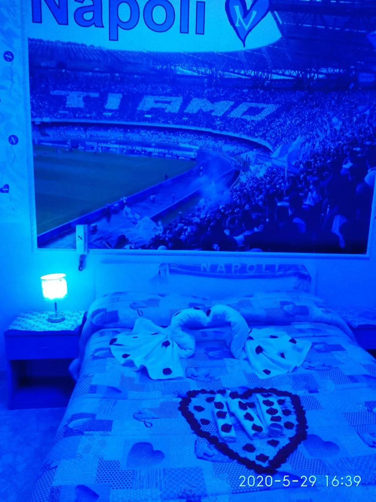 Bed in Hotel Napoleon-Cuore