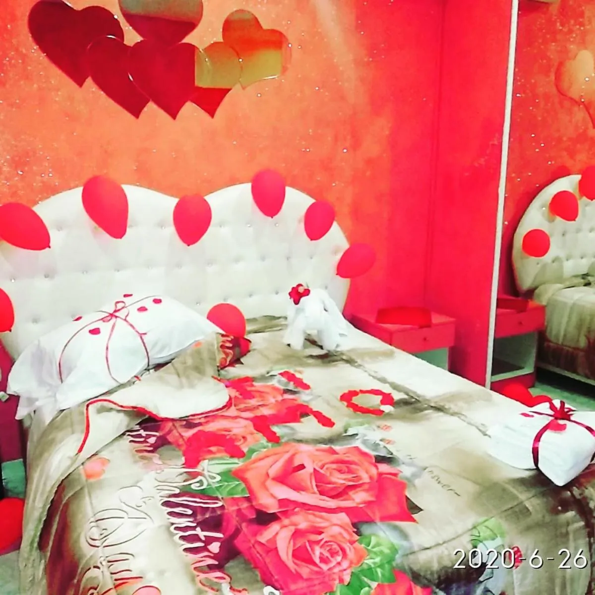 Bed in Hotel Napoleon-Cuore