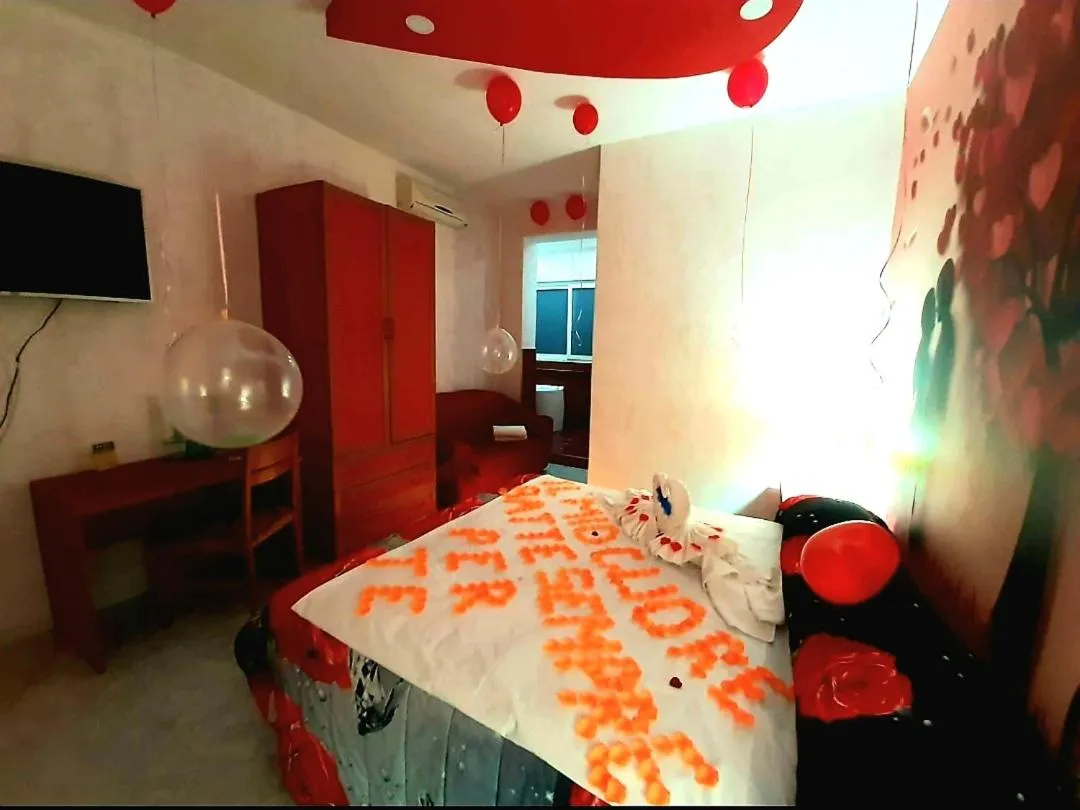 Bed in Hotel Napoleon-Cuore