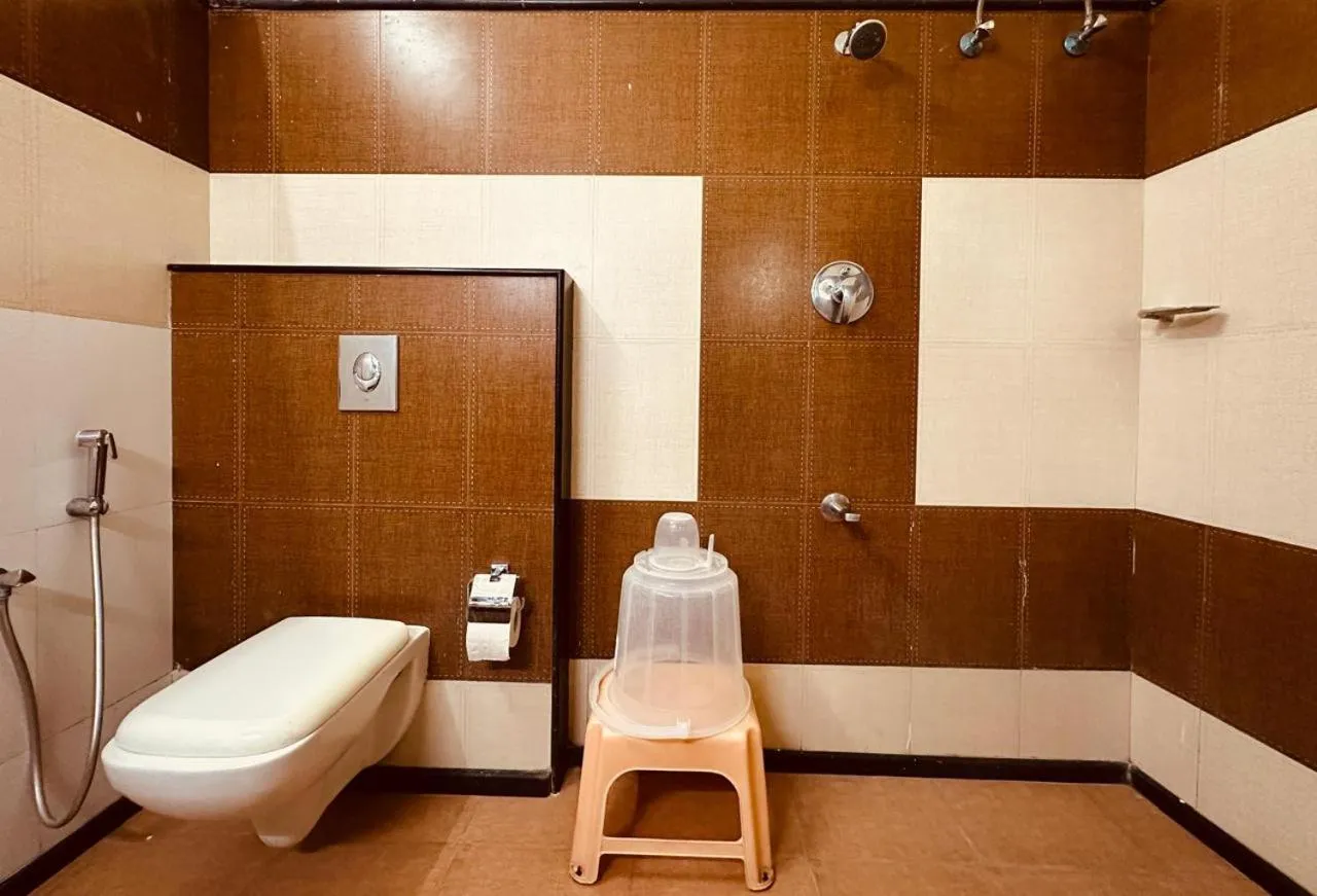 Shower in Holiday Valley Hotels And Resorts