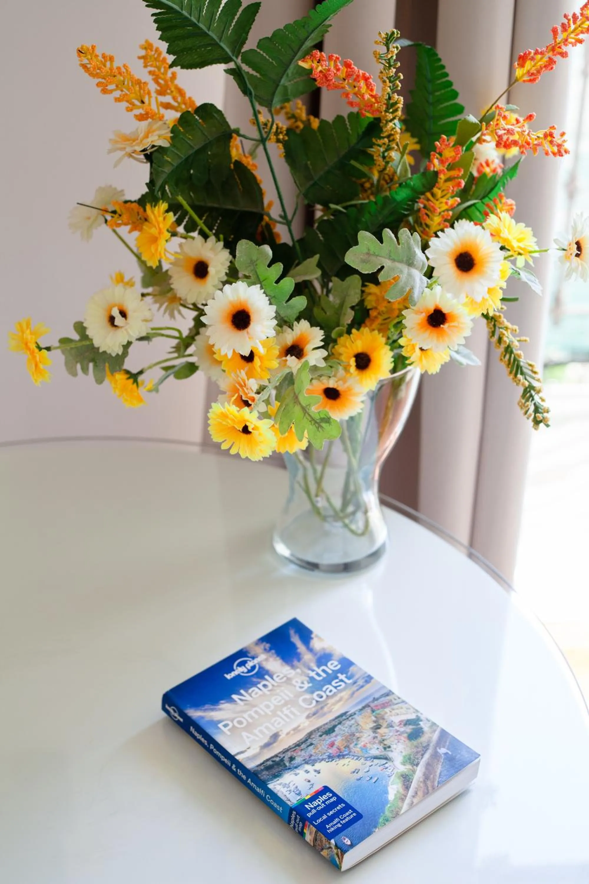 Decorative detail in NapoliCentro Mare - Sea View Rooms & Suites