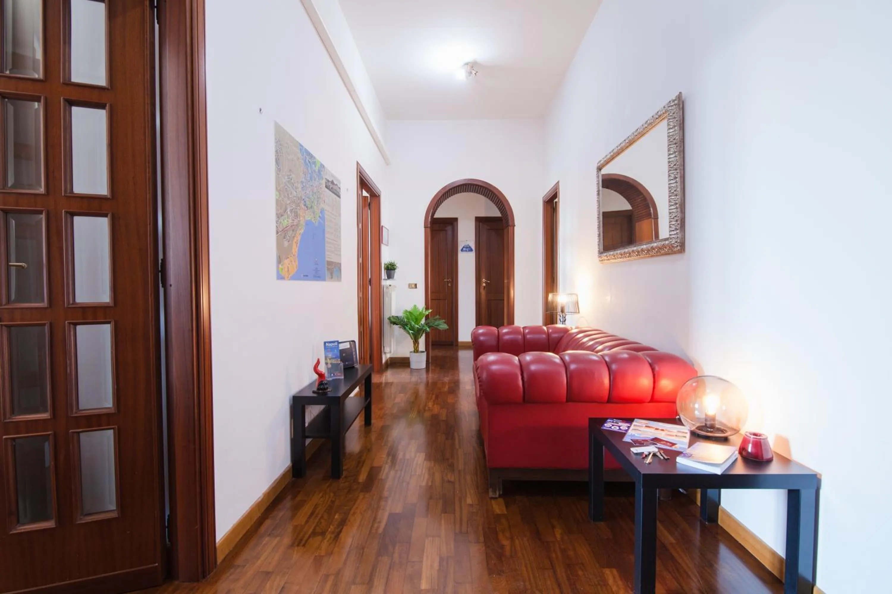 Lobby or reception in NapoliCentro Mare - Sea View Rooms & Suites