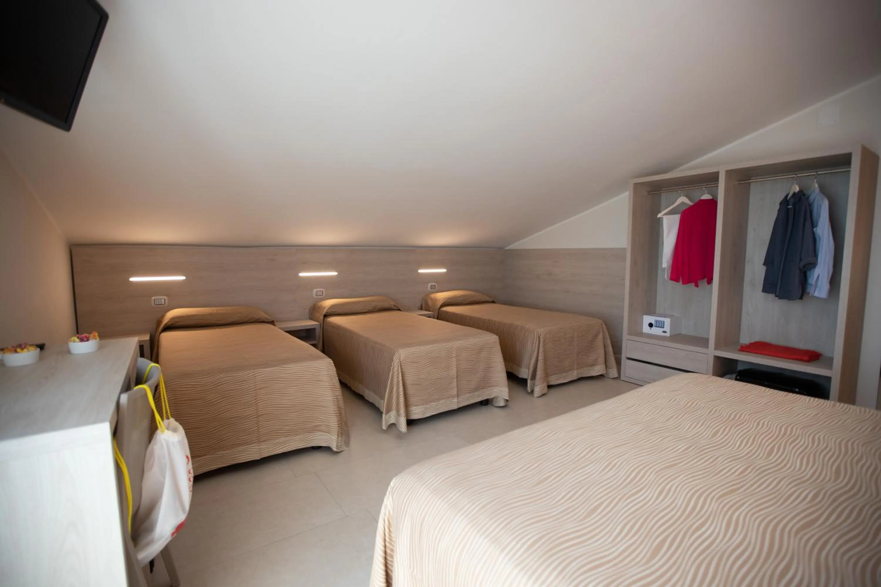 Bedroom, Bed in Hotel Palace Magnolia SPA