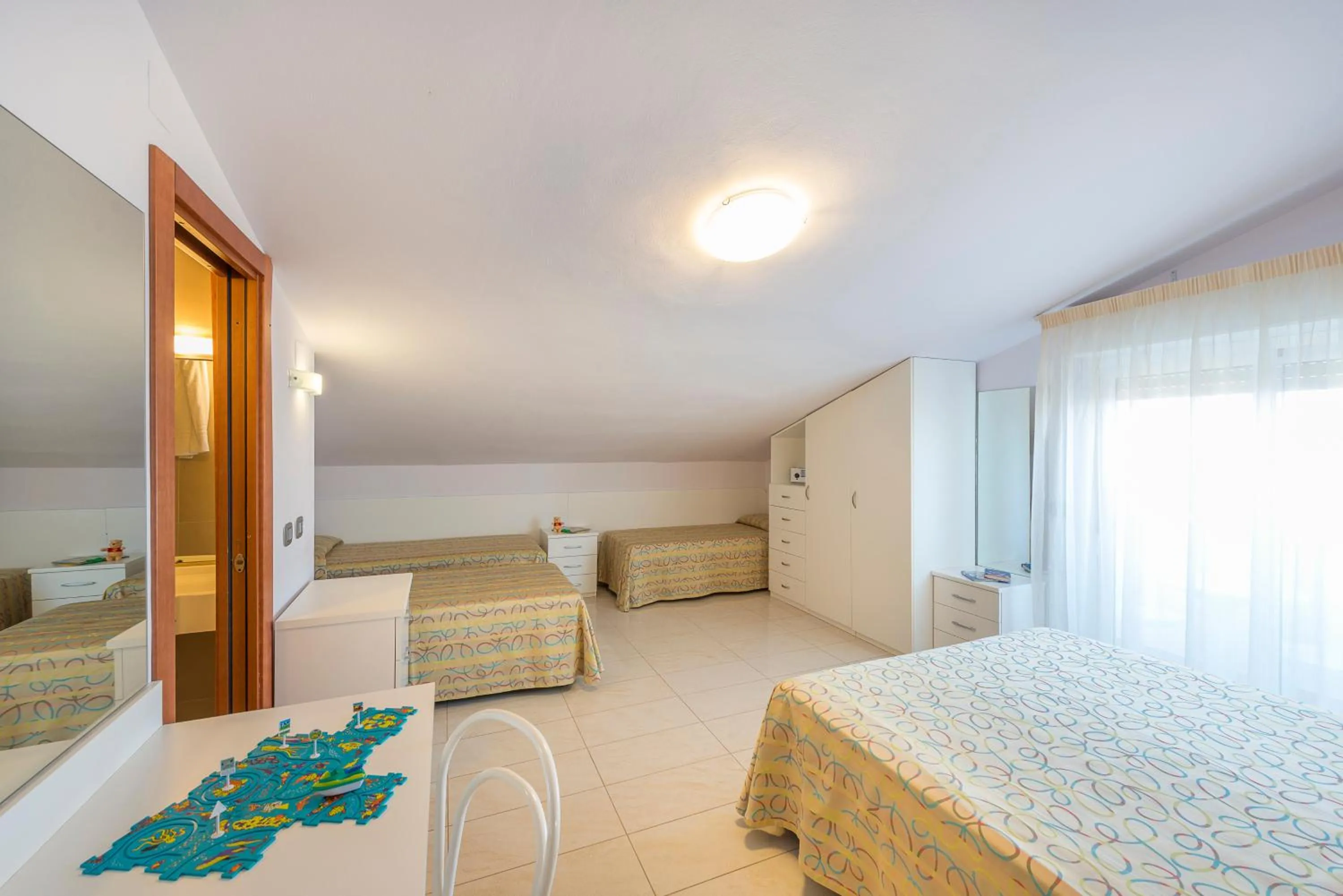 Photo of the whole room, Bed in Hotel Palace Magnolia SPA