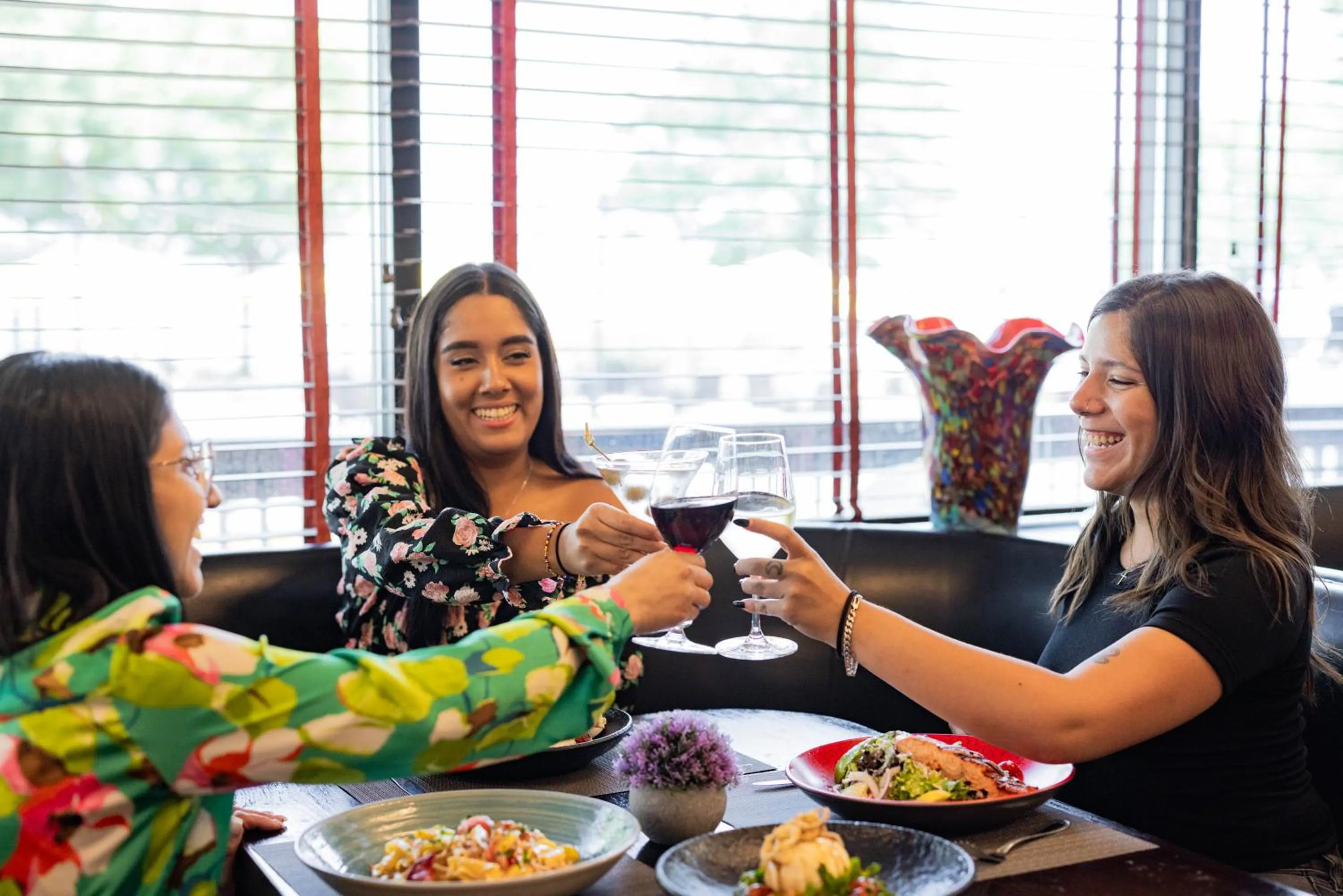 Restaurant/places to eat in Sheraton Lincoln Harbor Hotel