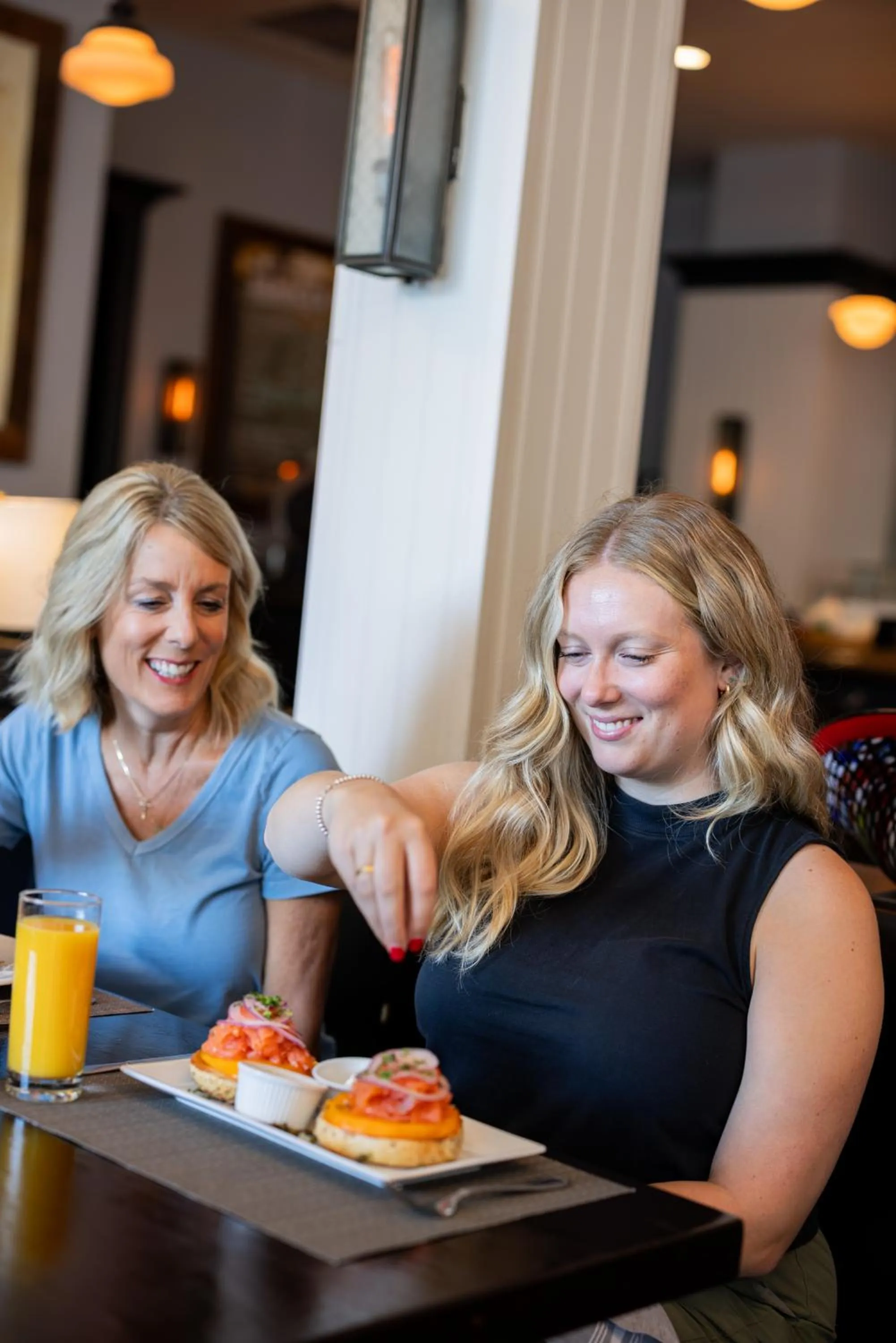 Restaurant/places to eat in Sheraton Lincoln Harbor Hotel