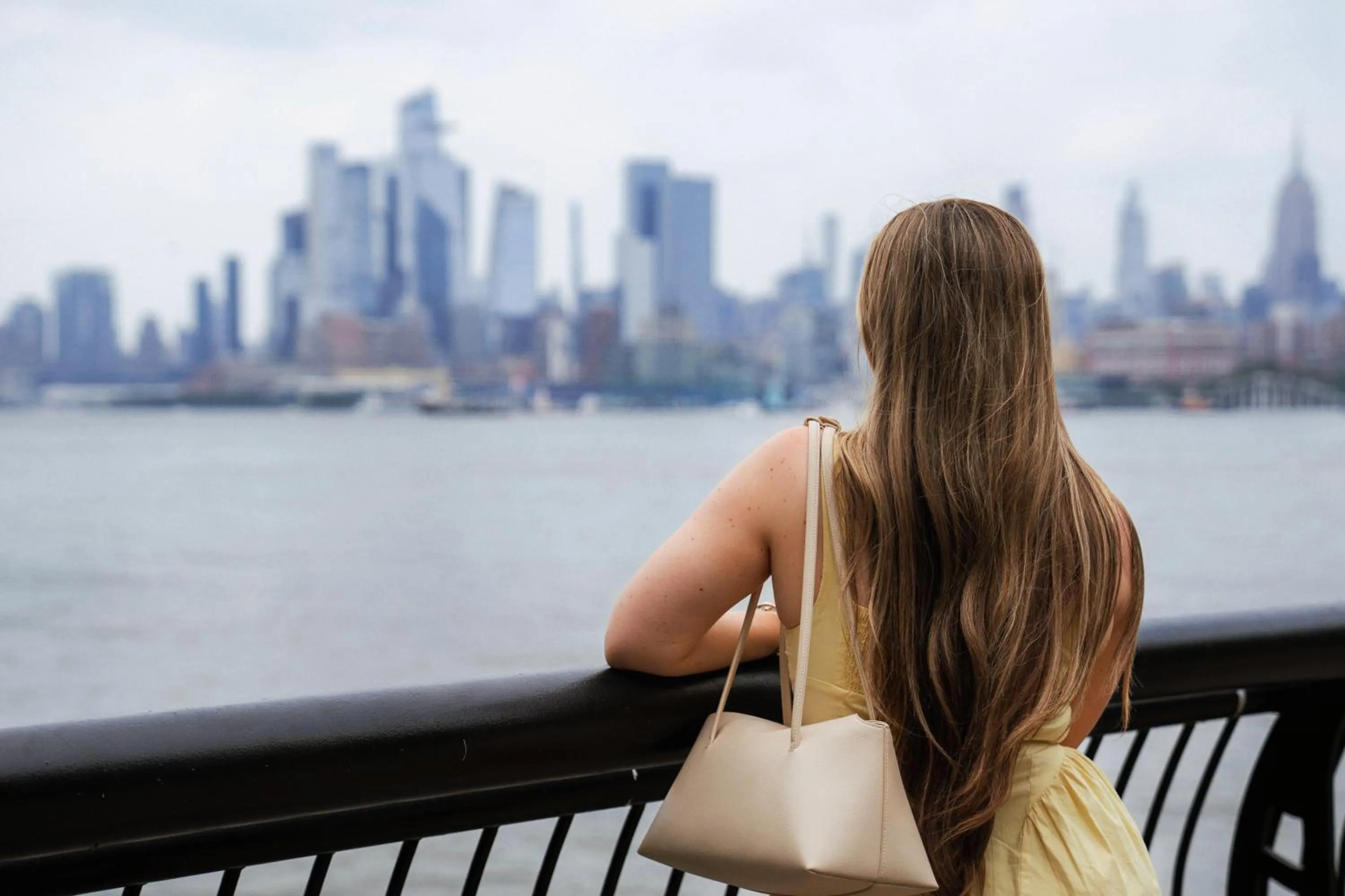 Text overlay in Sheraton Lincoln Harbor Hotel