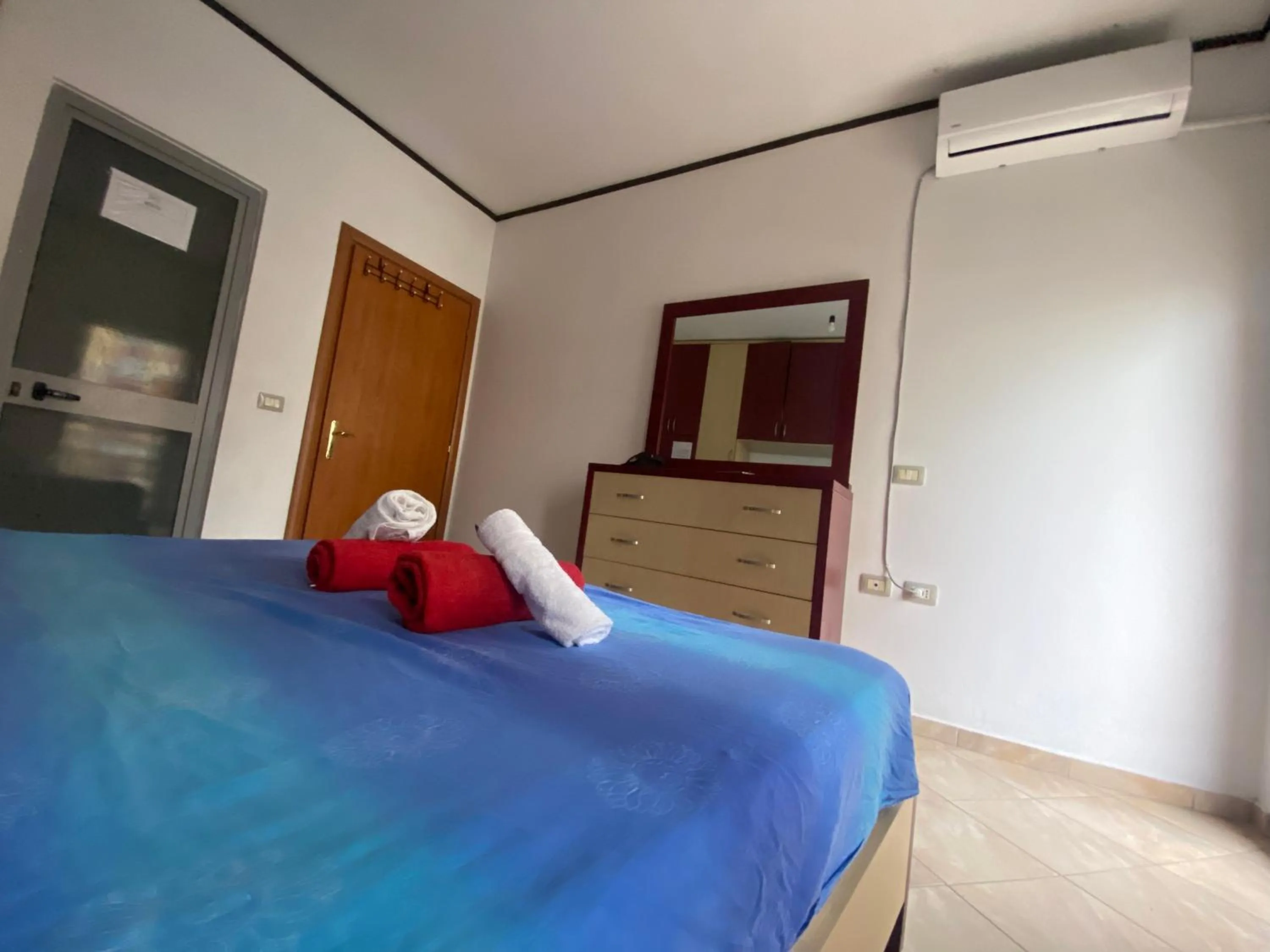 Bed in Home Sweet Home - Guest House