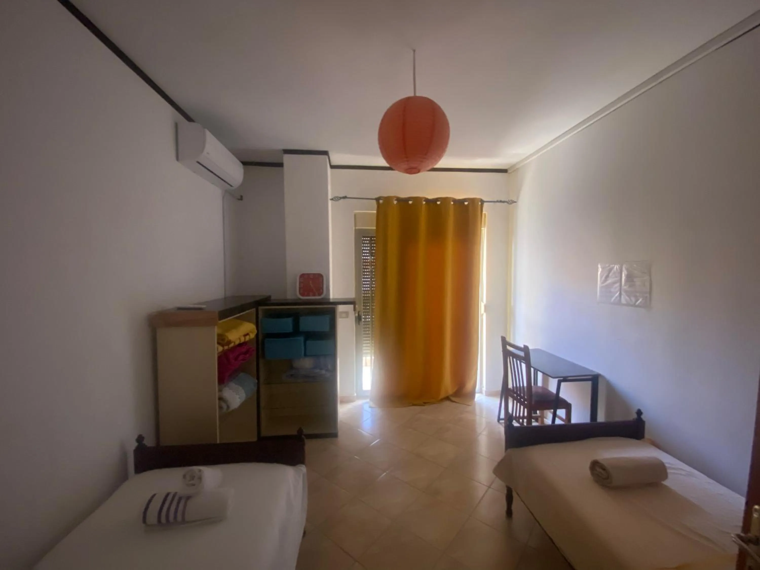 Bed in Home Sweet Home - Guest House