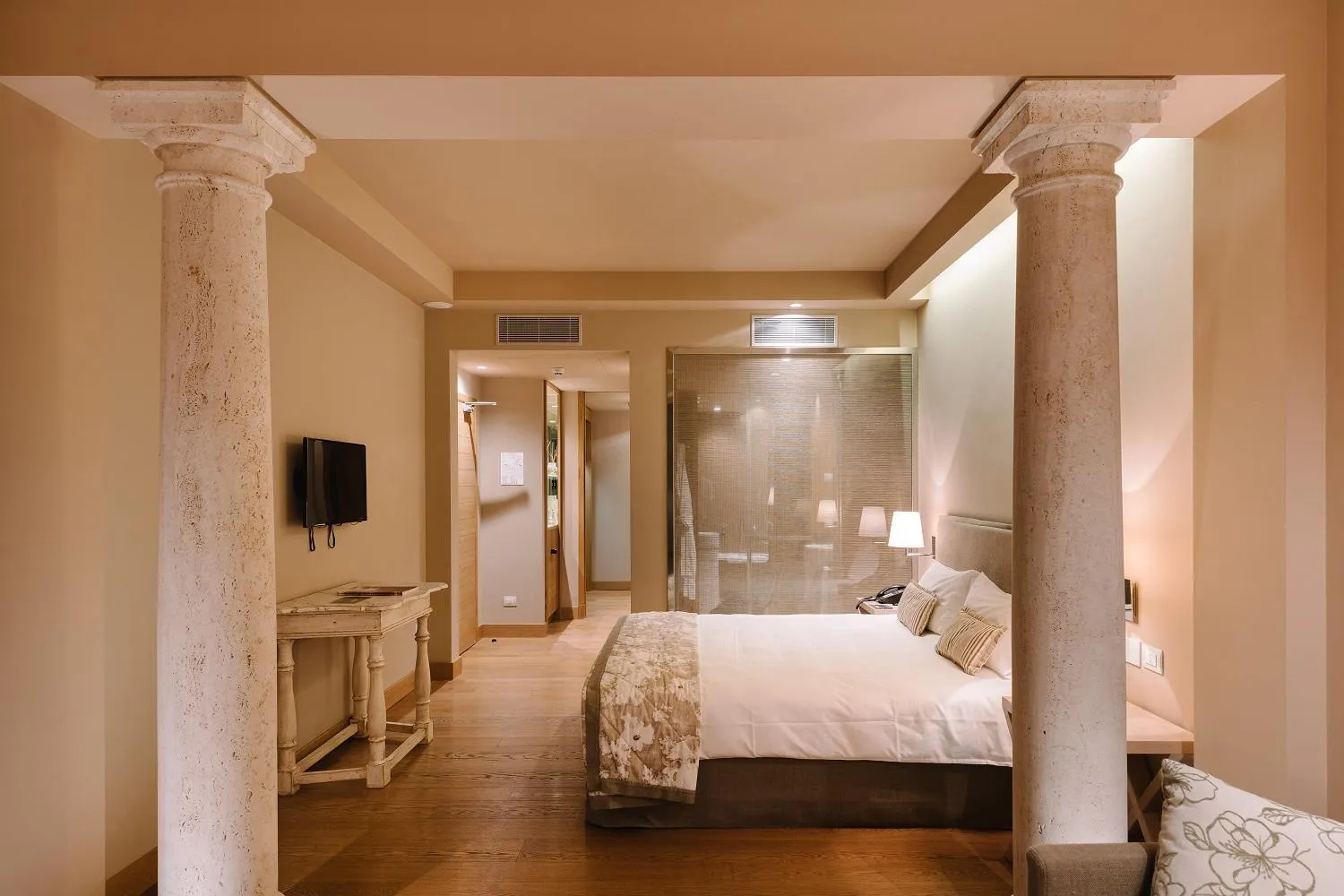 Bedroom, Bed in Tenuta De L'Annunziata - Natural Relais