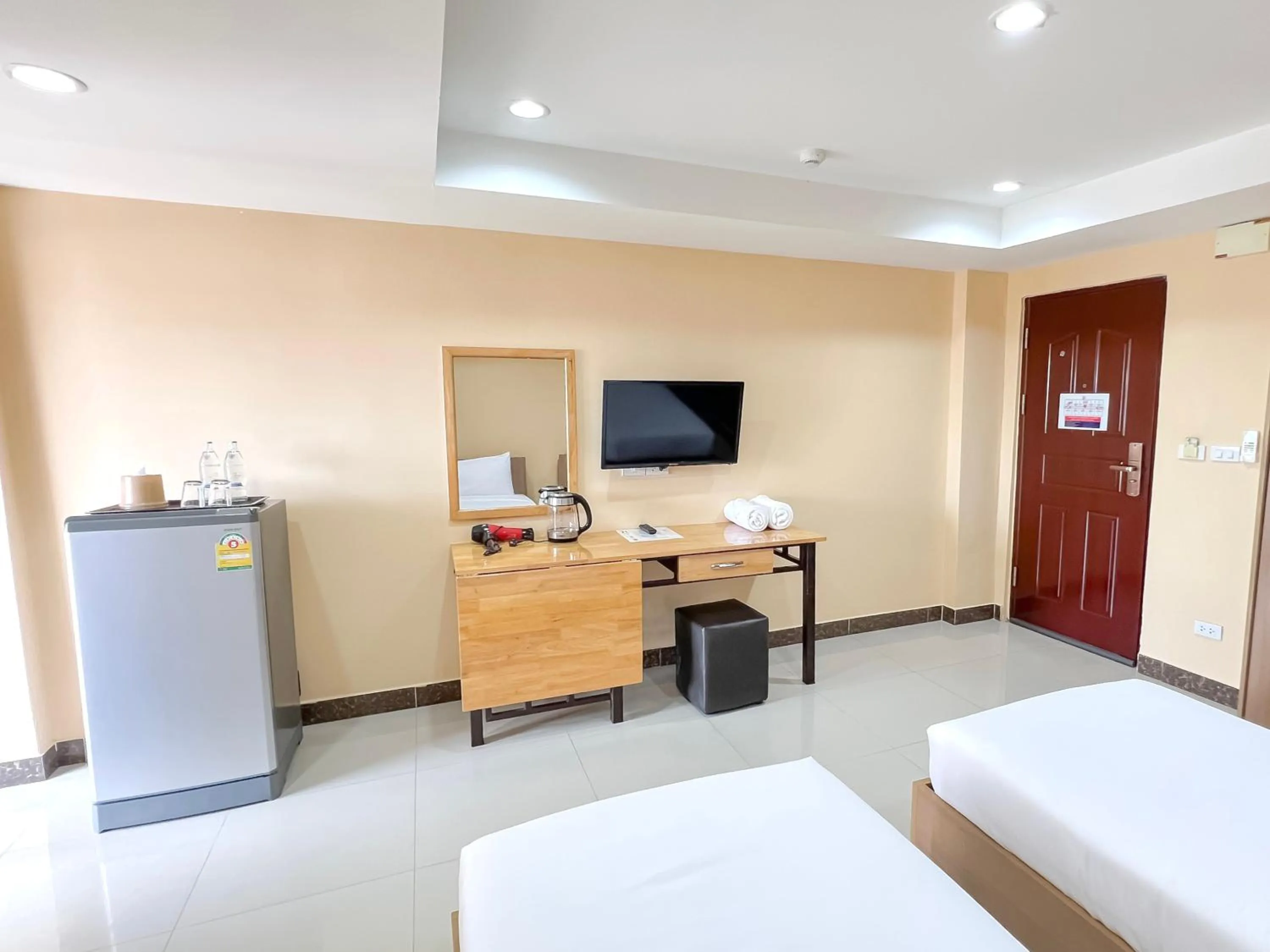 Bedroom, Bed in Wises Hotel