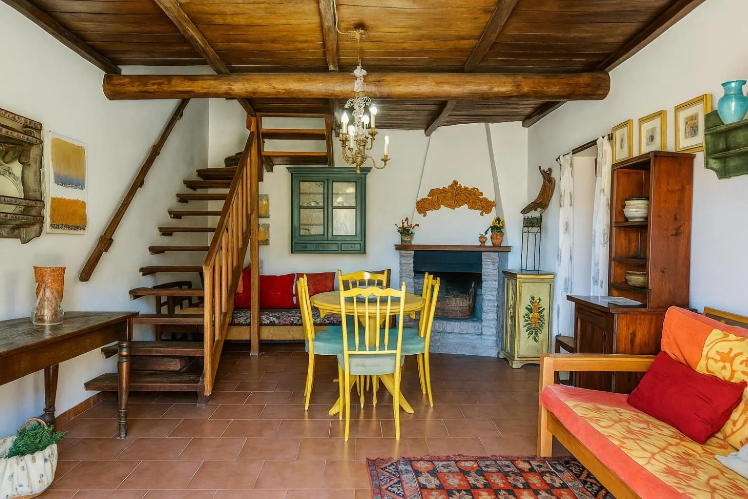 Communal lounge/ TV room in Selvicolle Country House