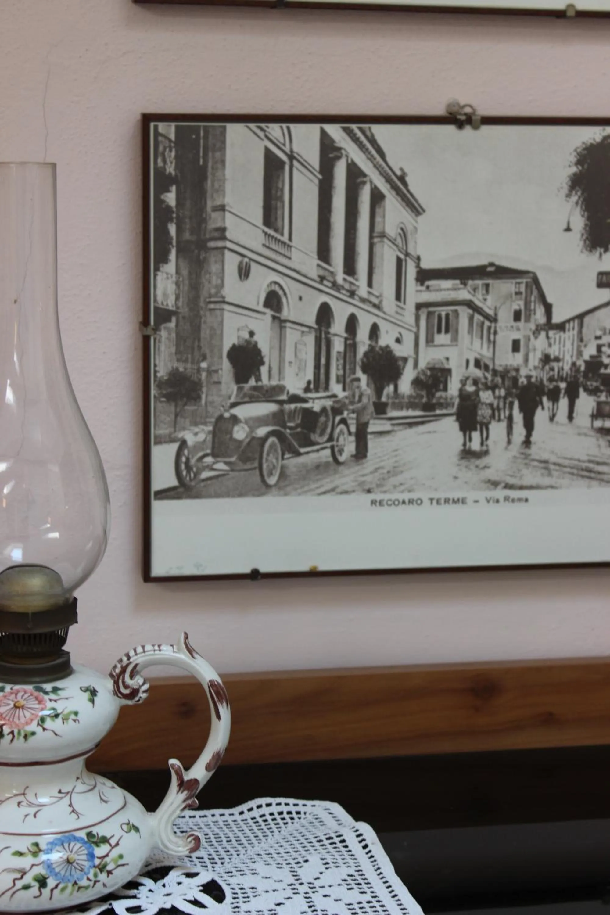 Decorative detail in Albergo Al Castello