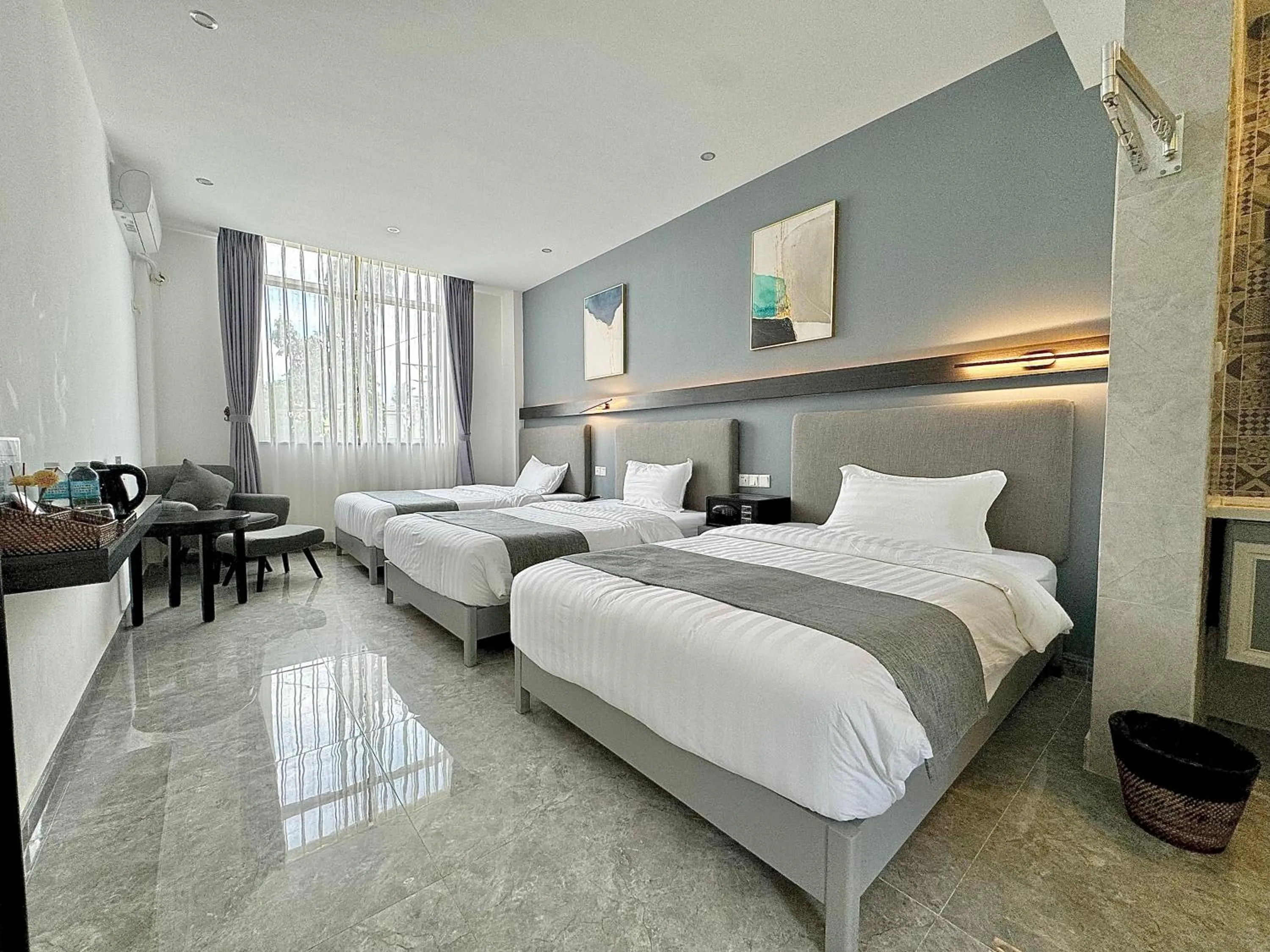 Bed in Bohol Panglao Begonia Resort