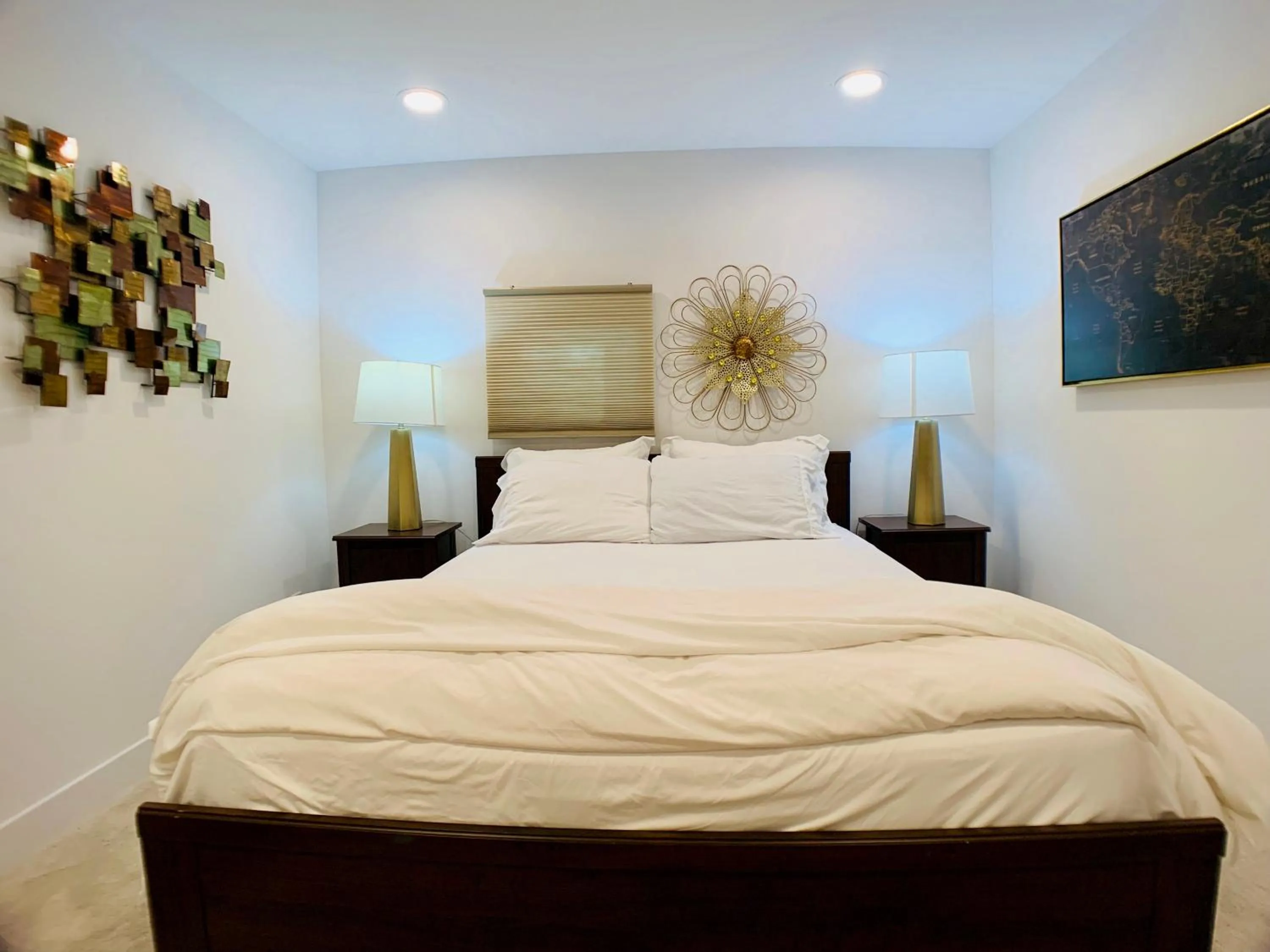 Bed in Phinneywood Hideaway - Zoo meets Lake