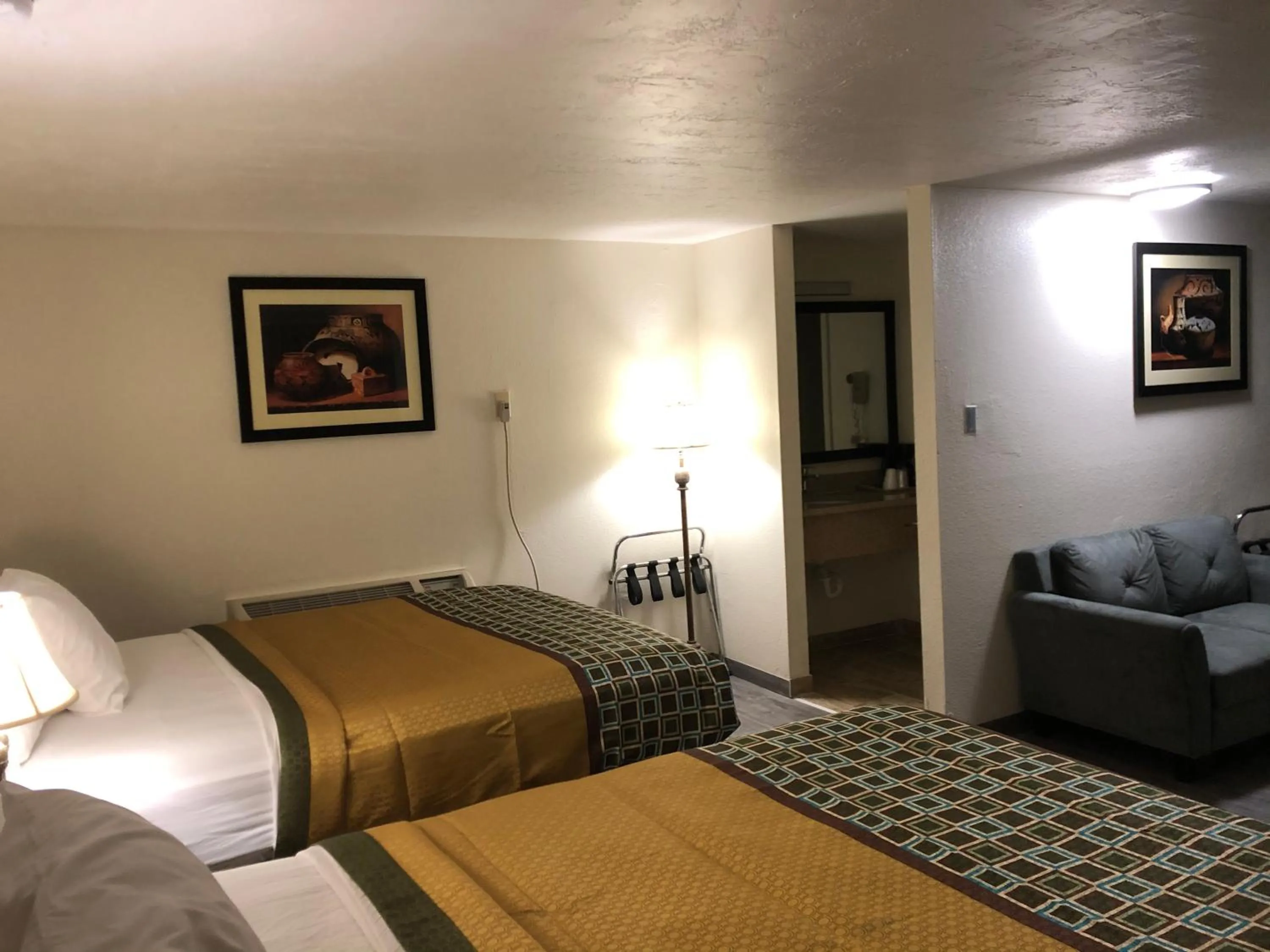 Bed in Palomino Motel