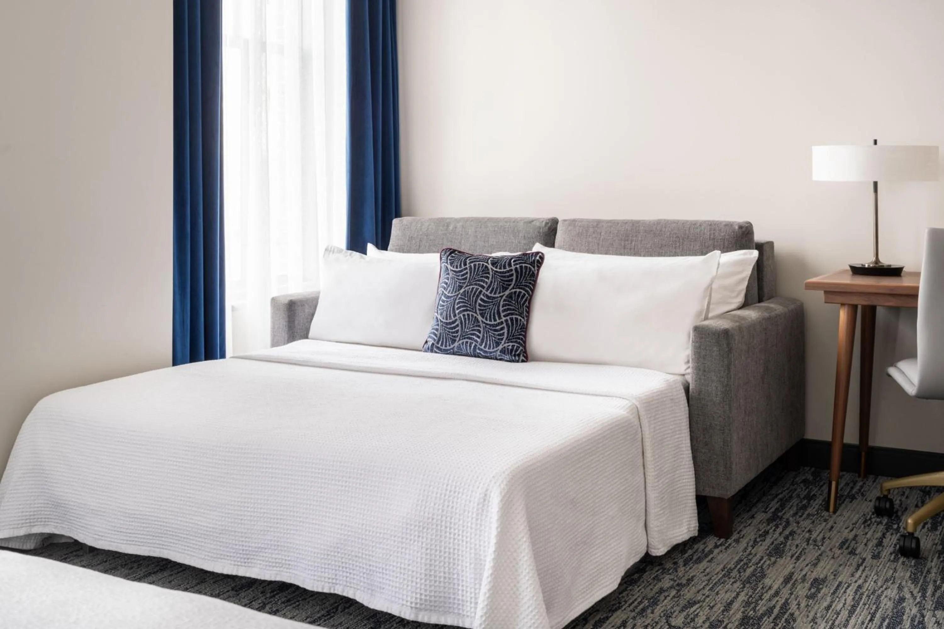 Photo of the whole room, Bed in BLU-Tique, Akron, a Tribute Portfolio Hotel