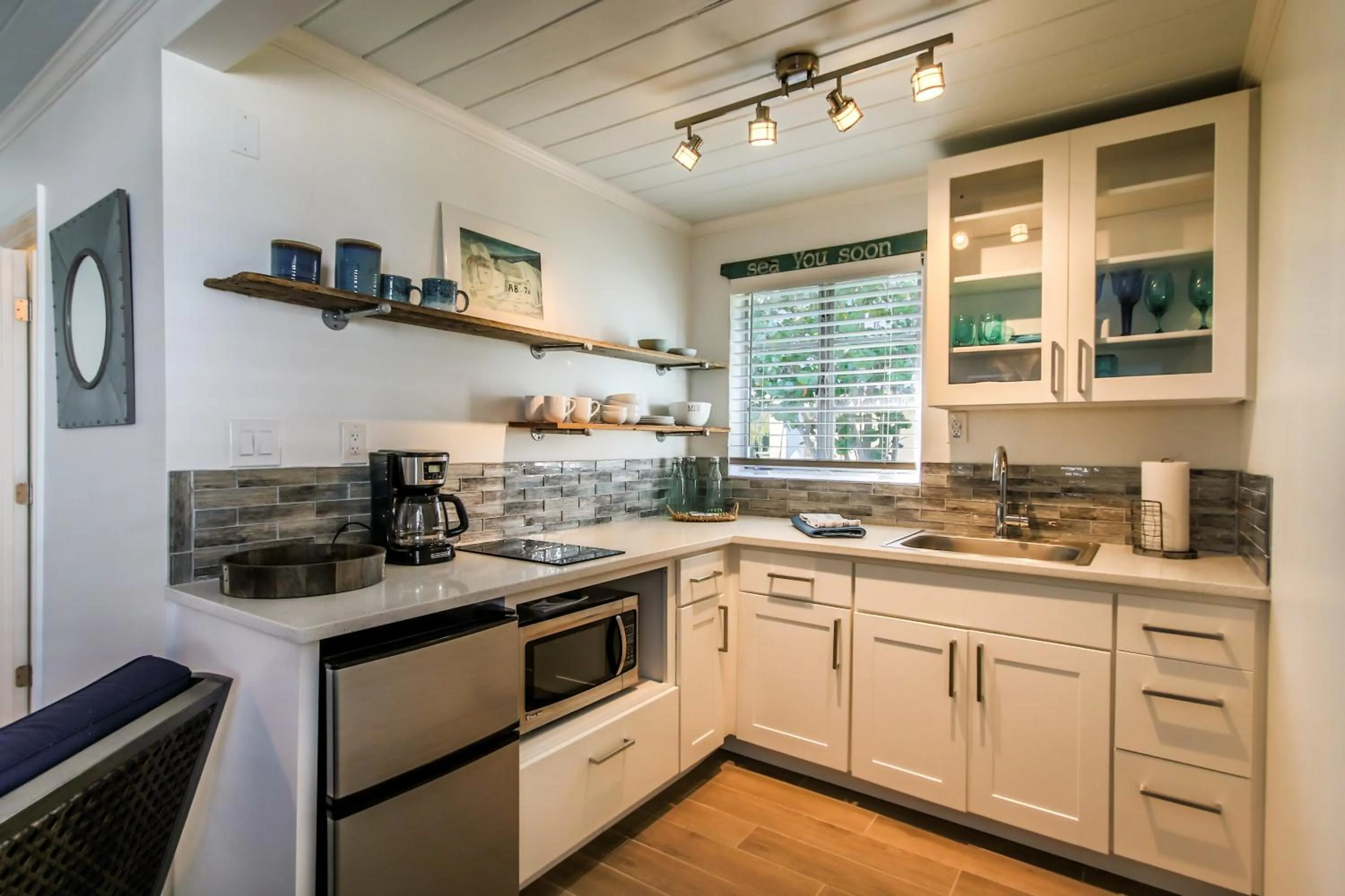 Island View Cottages Sebastian