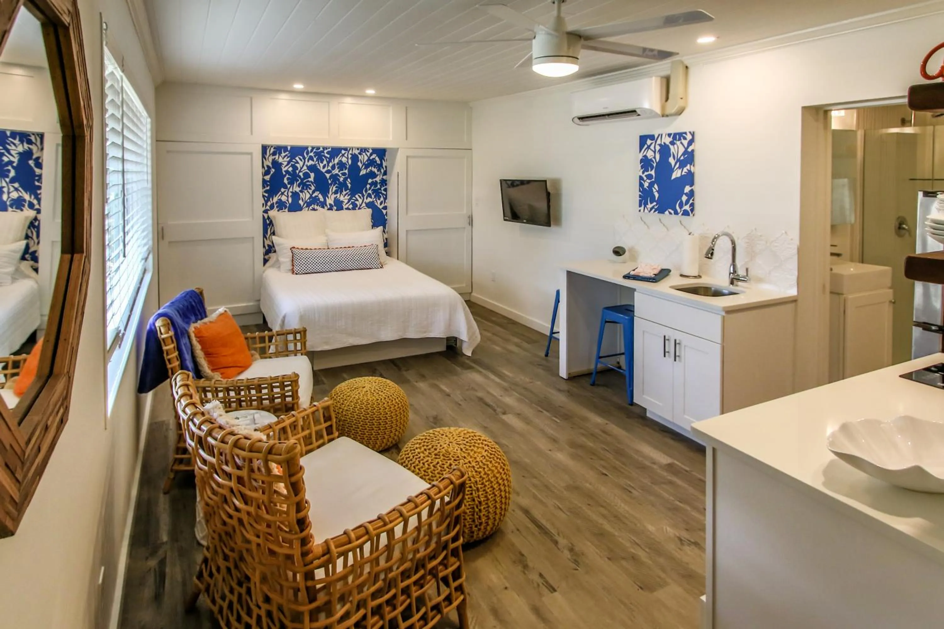 Bed in Island View Cottages Sebastian