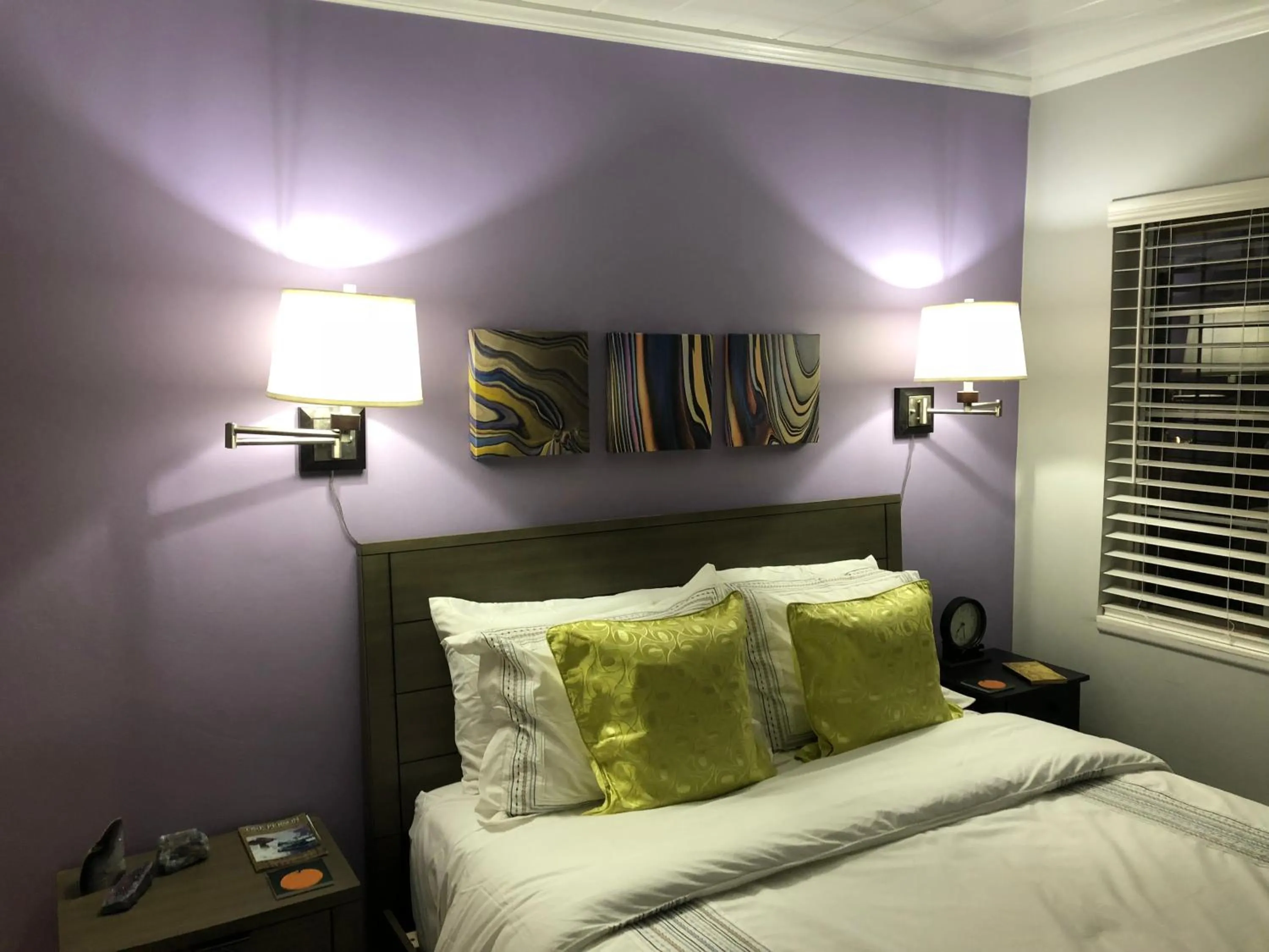 Bed in Island View Cottages Sebastian