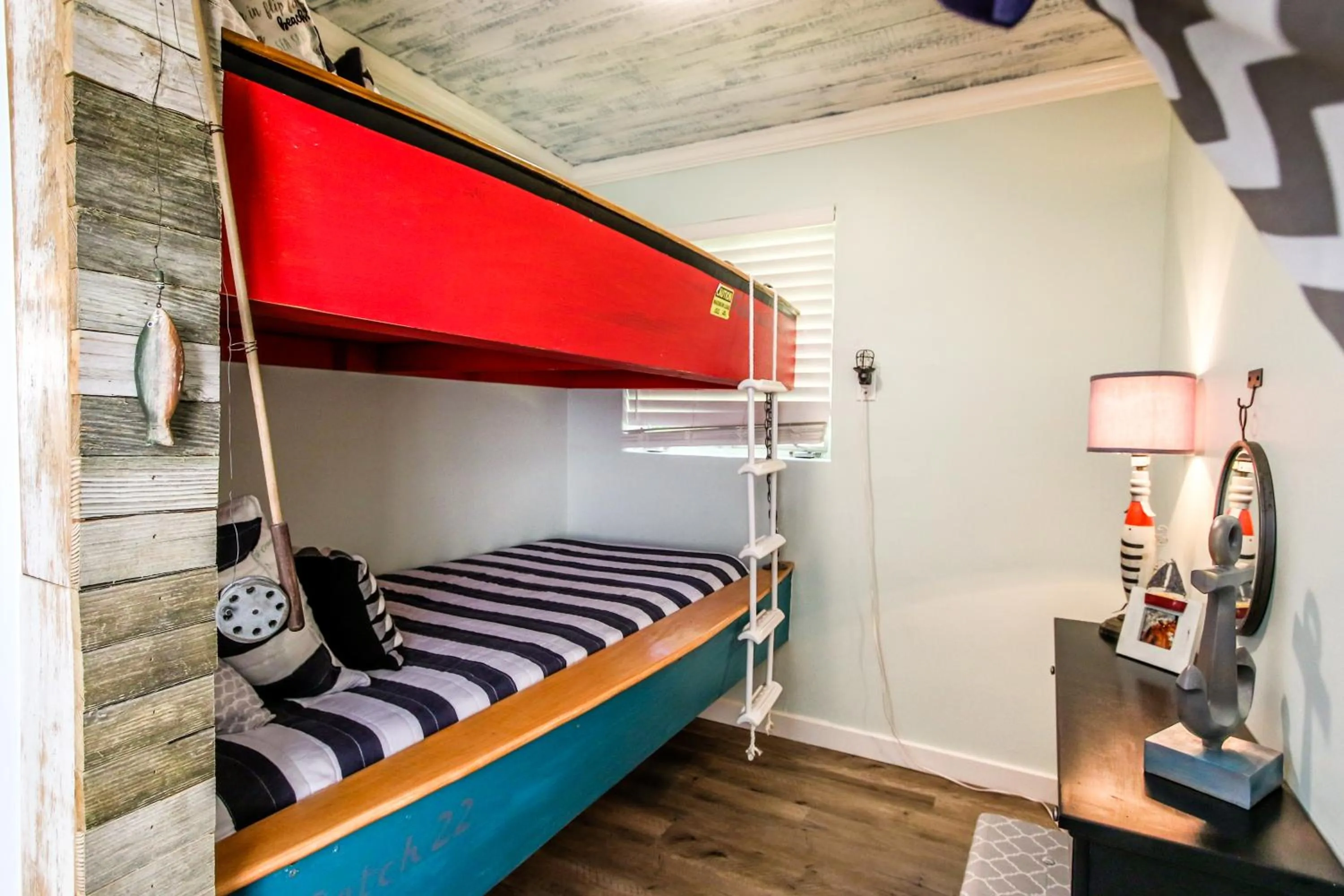 Bed in Island View Cottages Sebastian