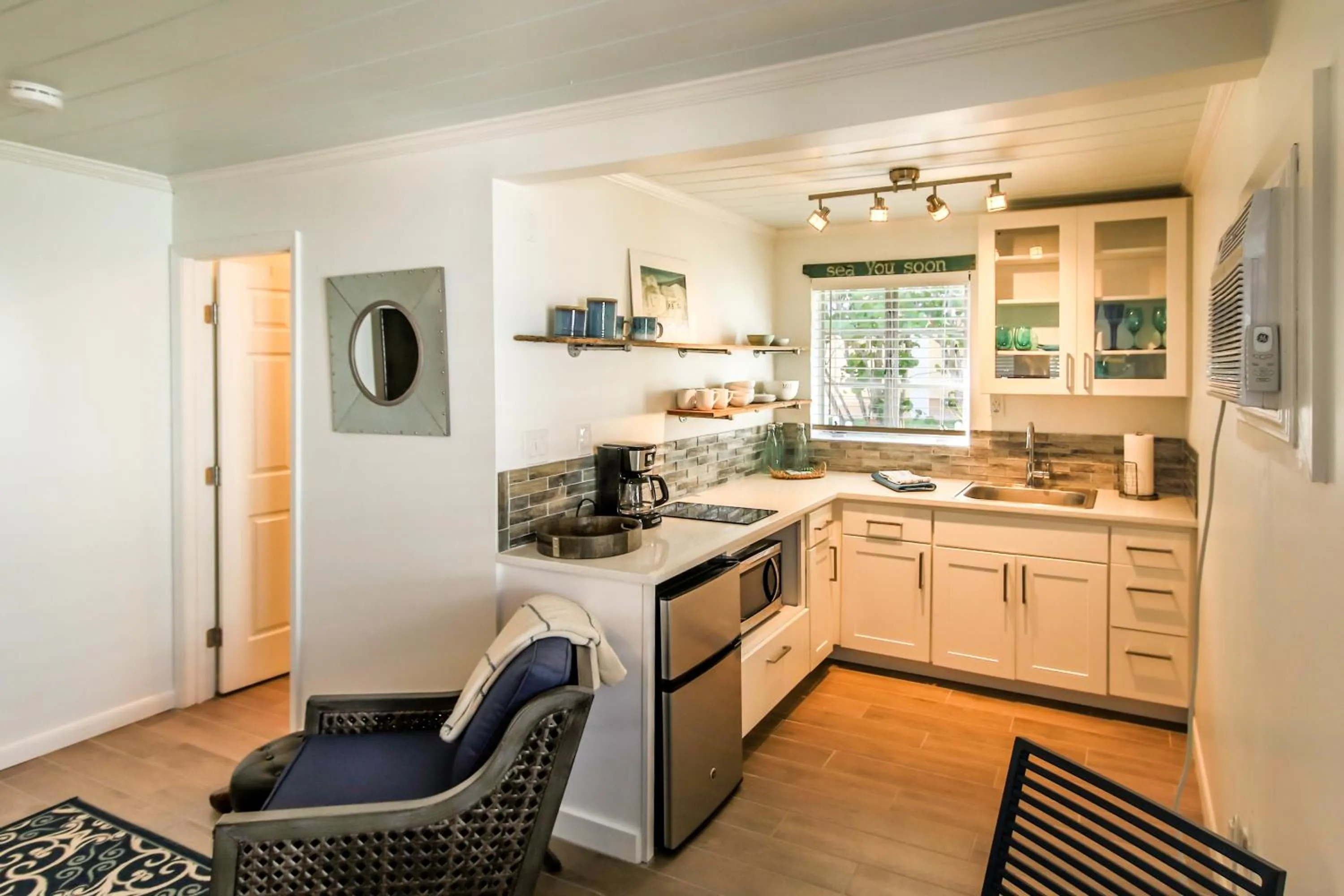 Island View Cottages Sebastian