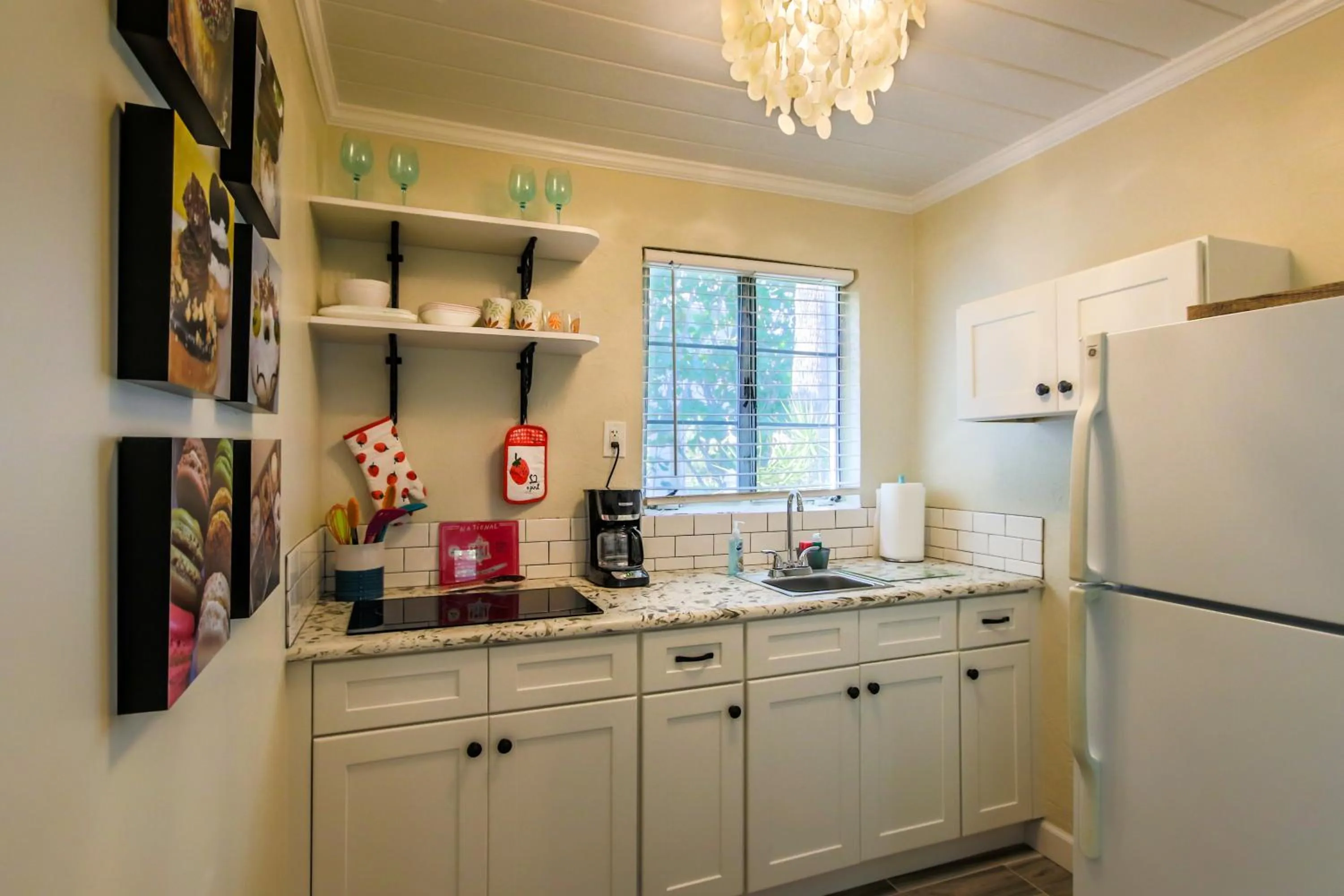 Island View Cottages Sebastian