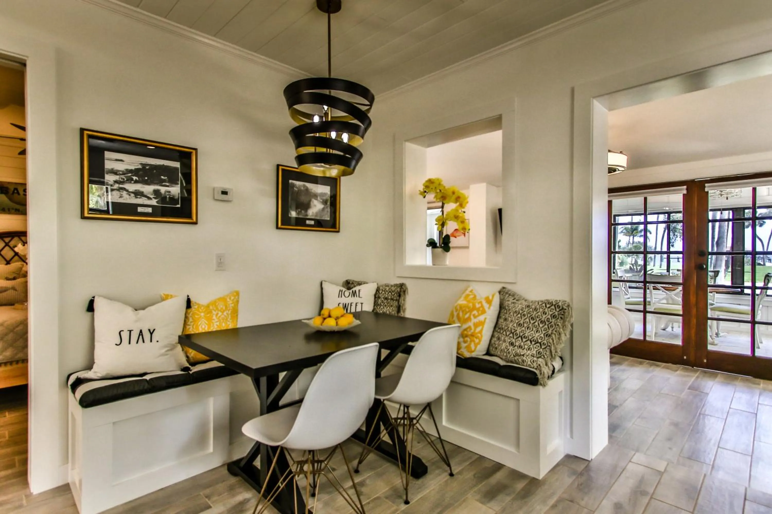 Island View Cottages Sebastian