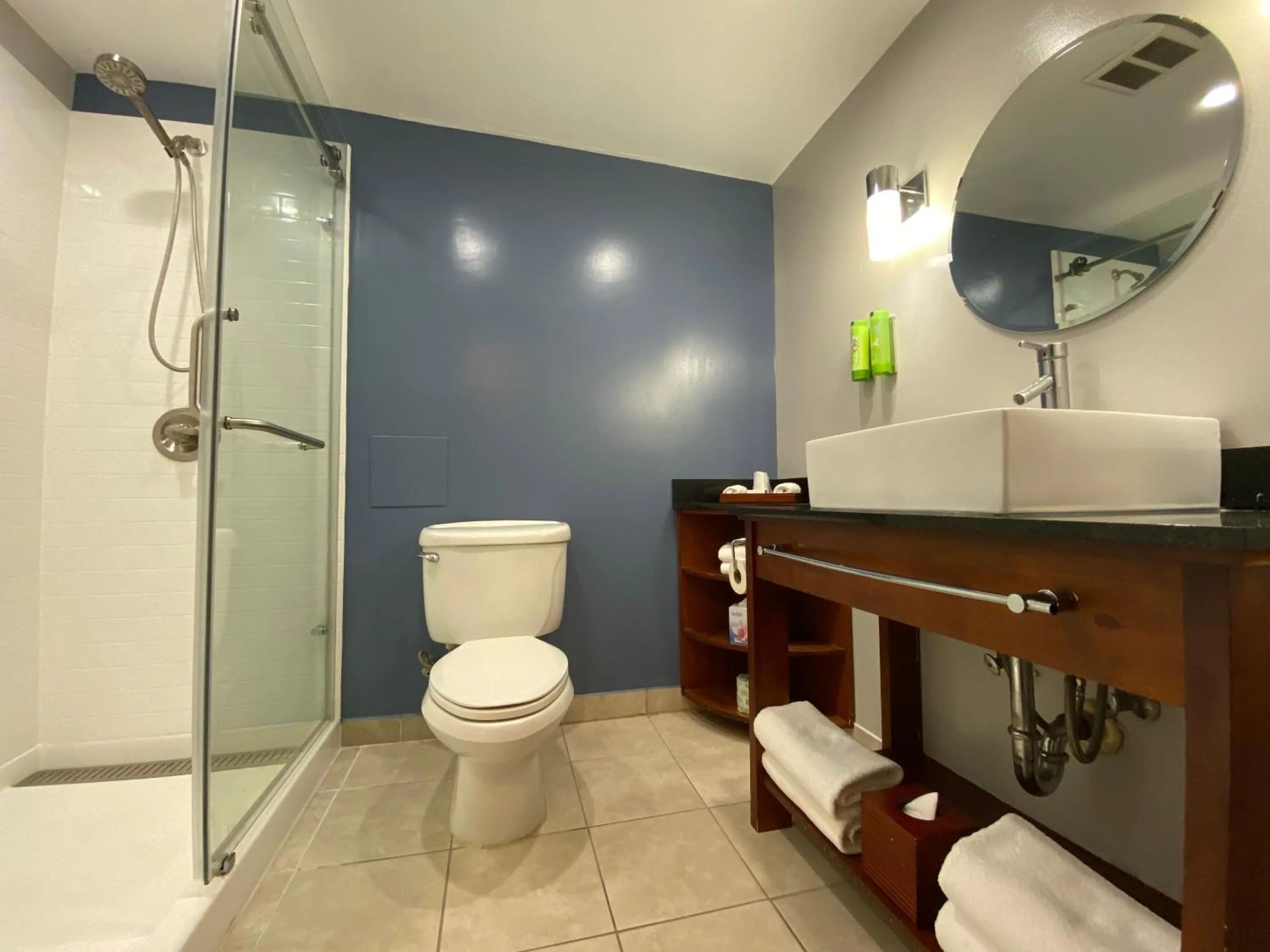 Bathroom in The Pacific Inn