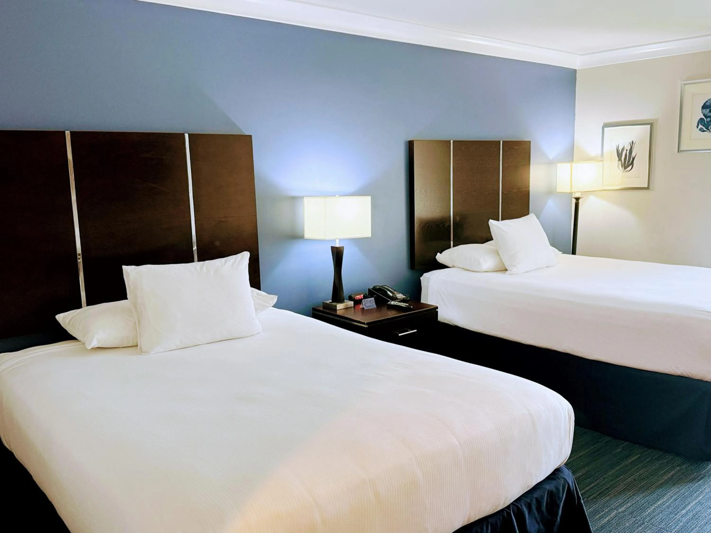 Bedroom, Bed in The Pacific Inn