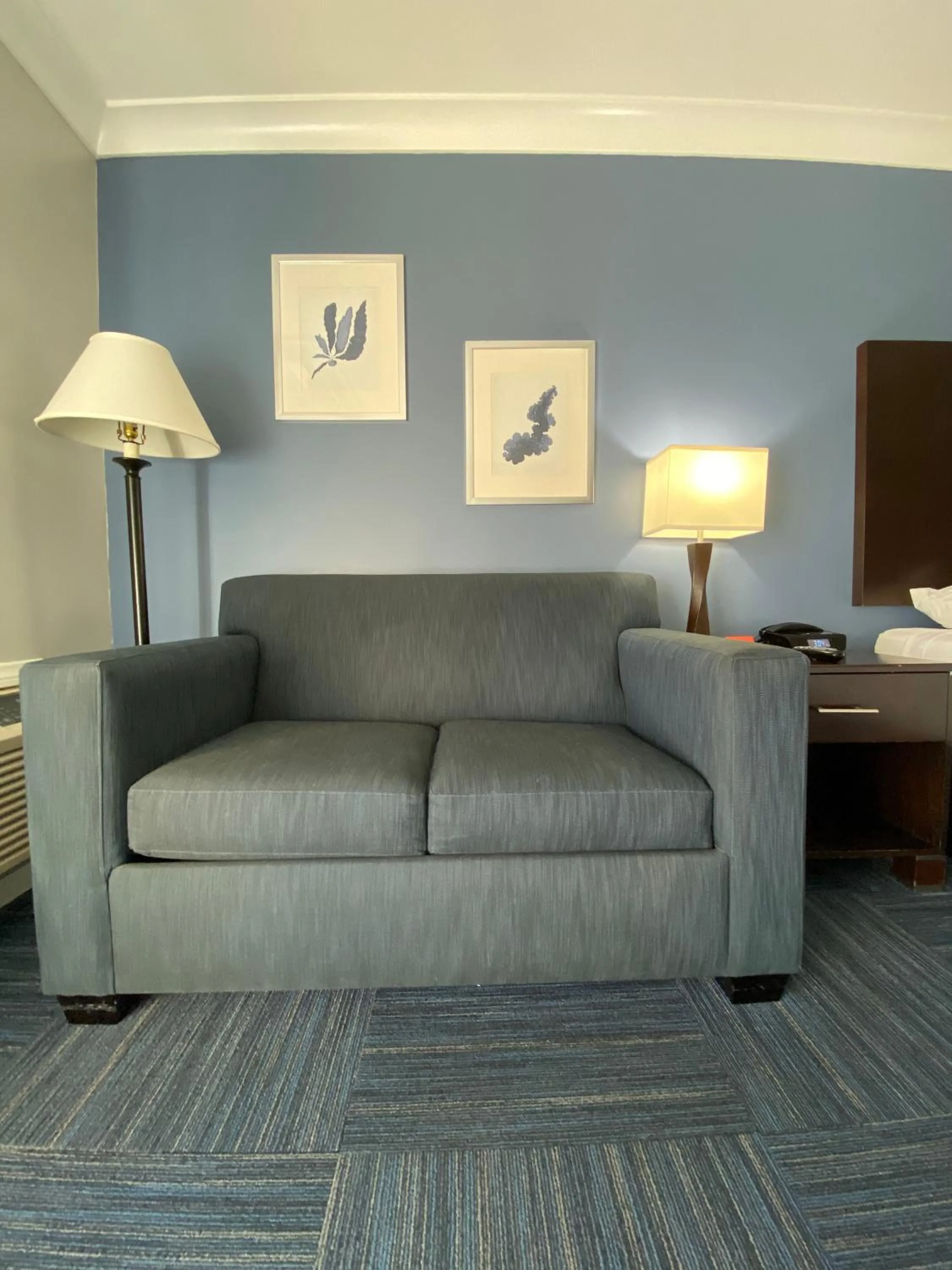 Seating area in The Pacific Inn