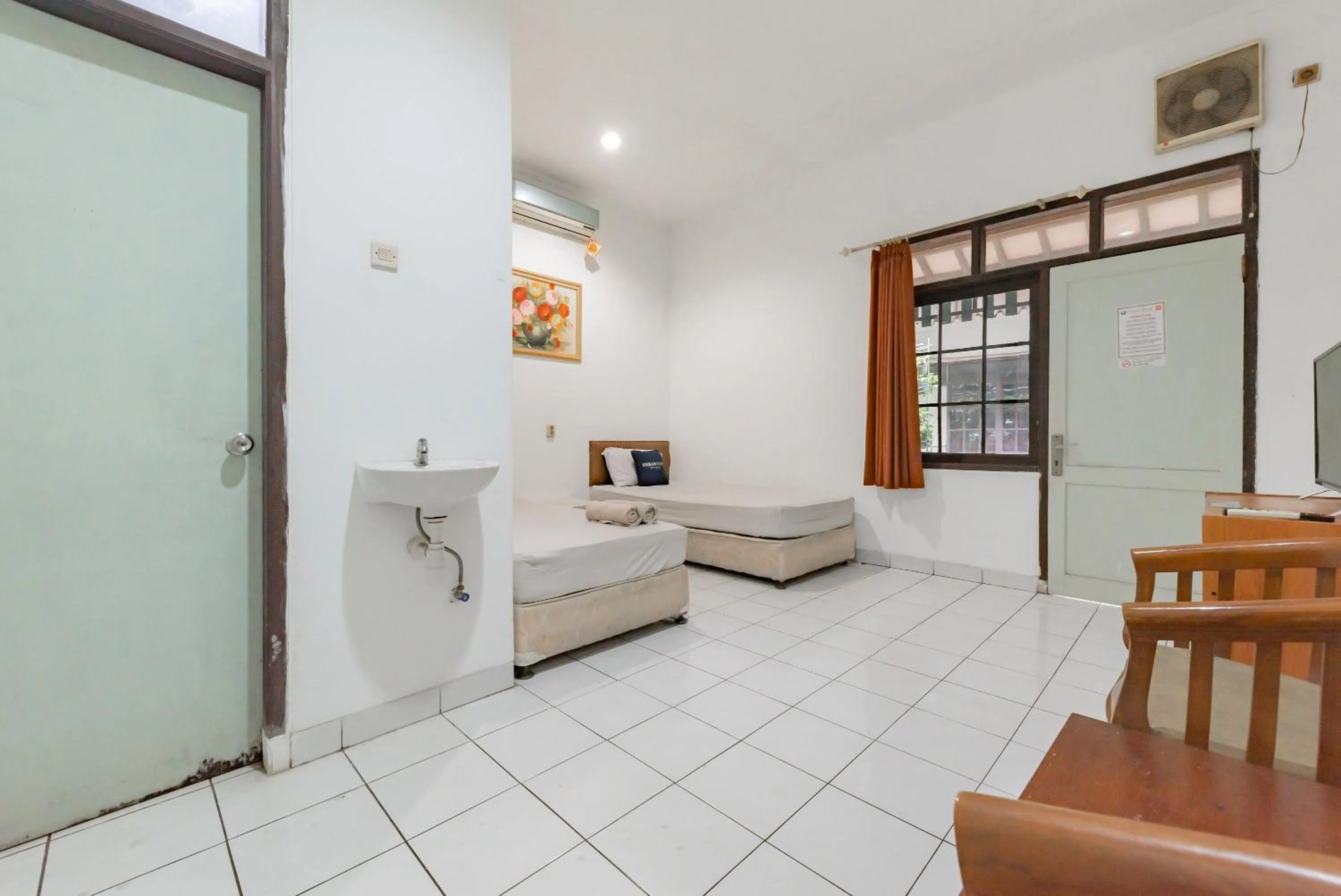 Bedroom in Urbanview Hotel Pondok Kurnia near Buah Batu by RedDoorz