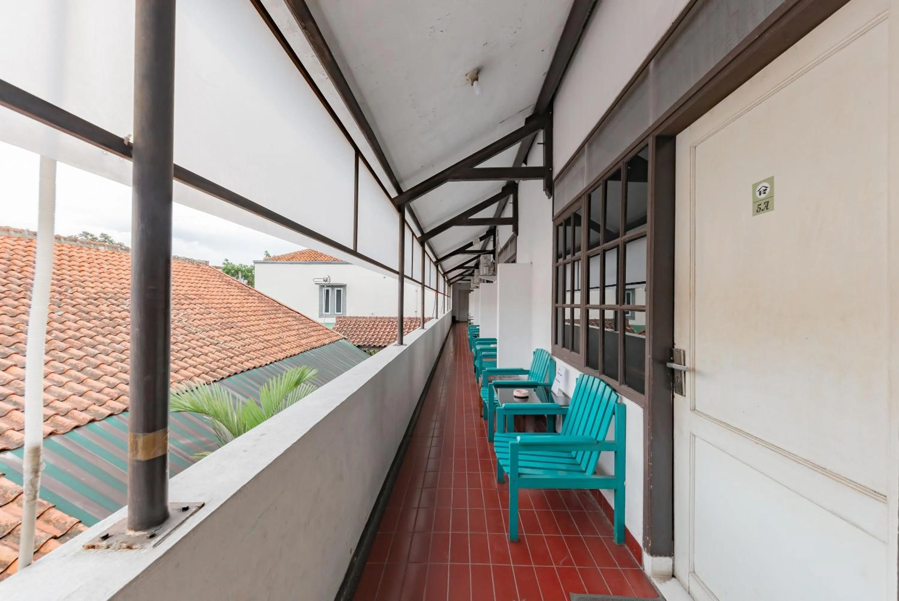 Balcony/Terrace in Urbanview Hotel Pondok Kurnia near Buah Batu by RedDoorz